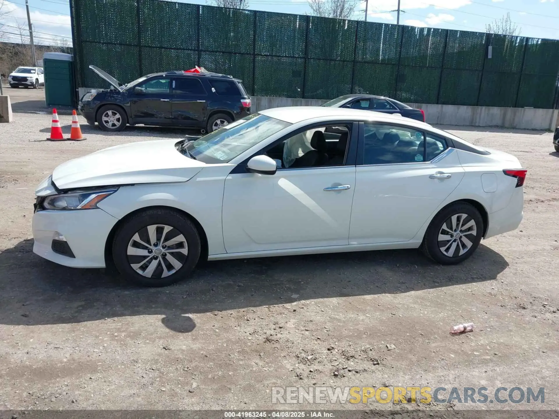 14 Photograph of a damaged car 1N4BL4BV0KC218219 NISSAN ALTIMA 2019