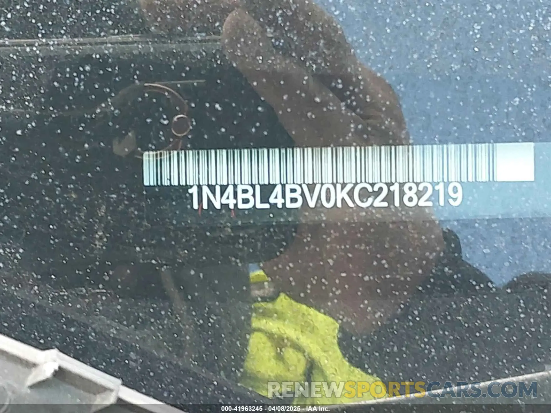 17 Photograph of a damaged car 1N4BL4BV0KC218219 NISSAN ALTIMA 2019