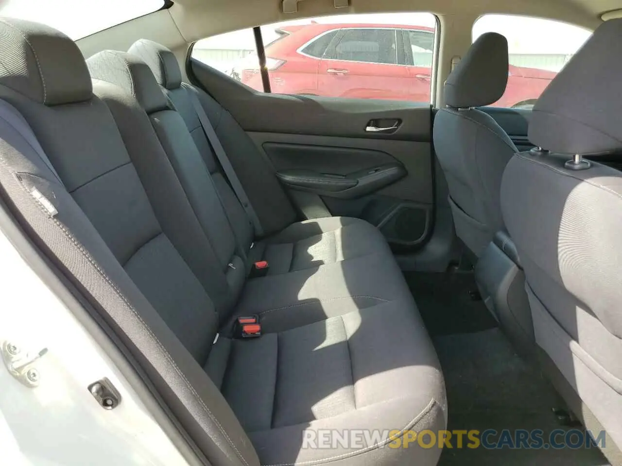 11 Photograph of a damaged car 1N4BL4BV0KC221332 NISSAN ALTIMA 2019