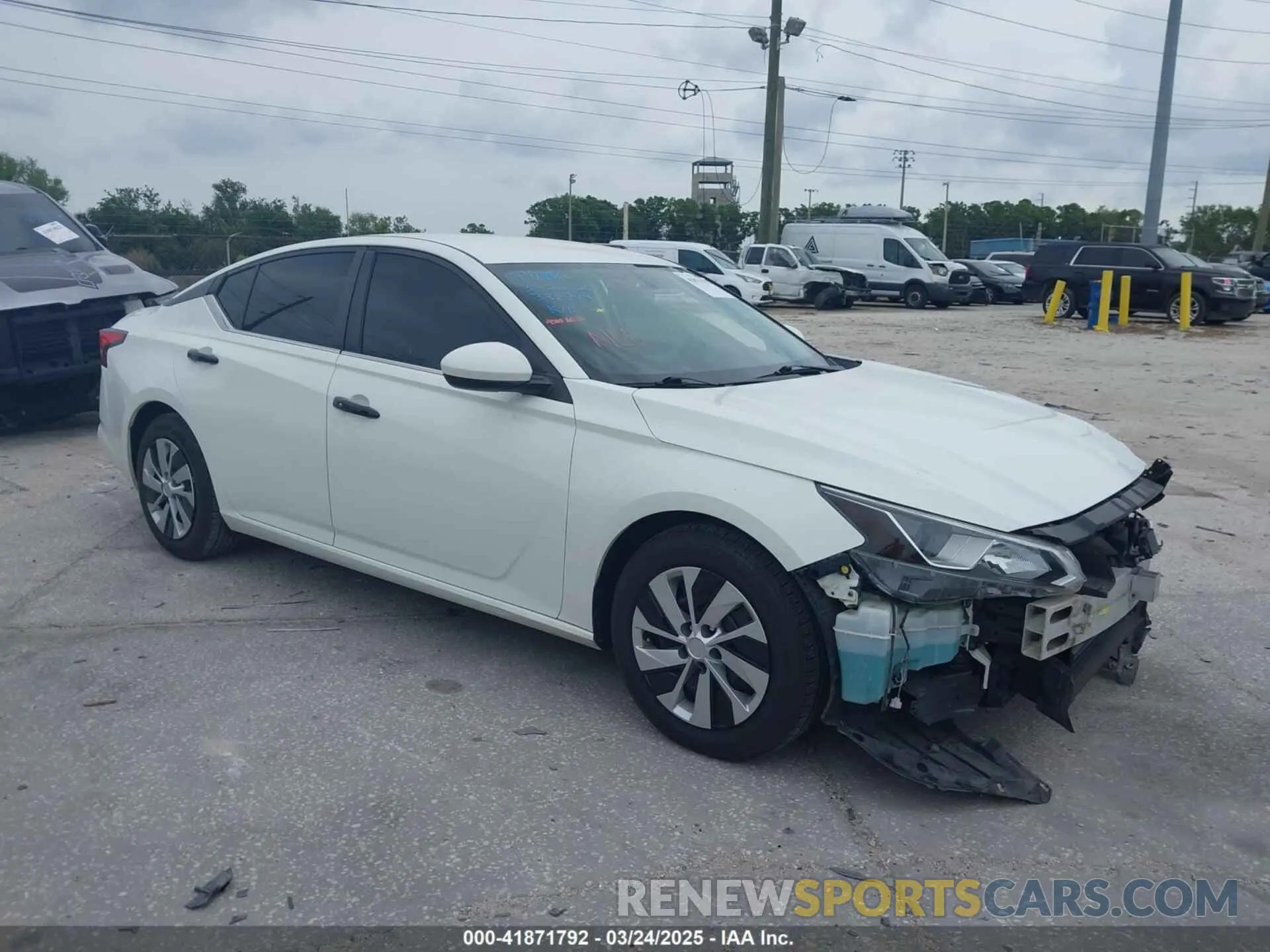 1 Photograph of a damaged car 1N4BL4BV0KC221623 NISSAN ALTIMA 2019