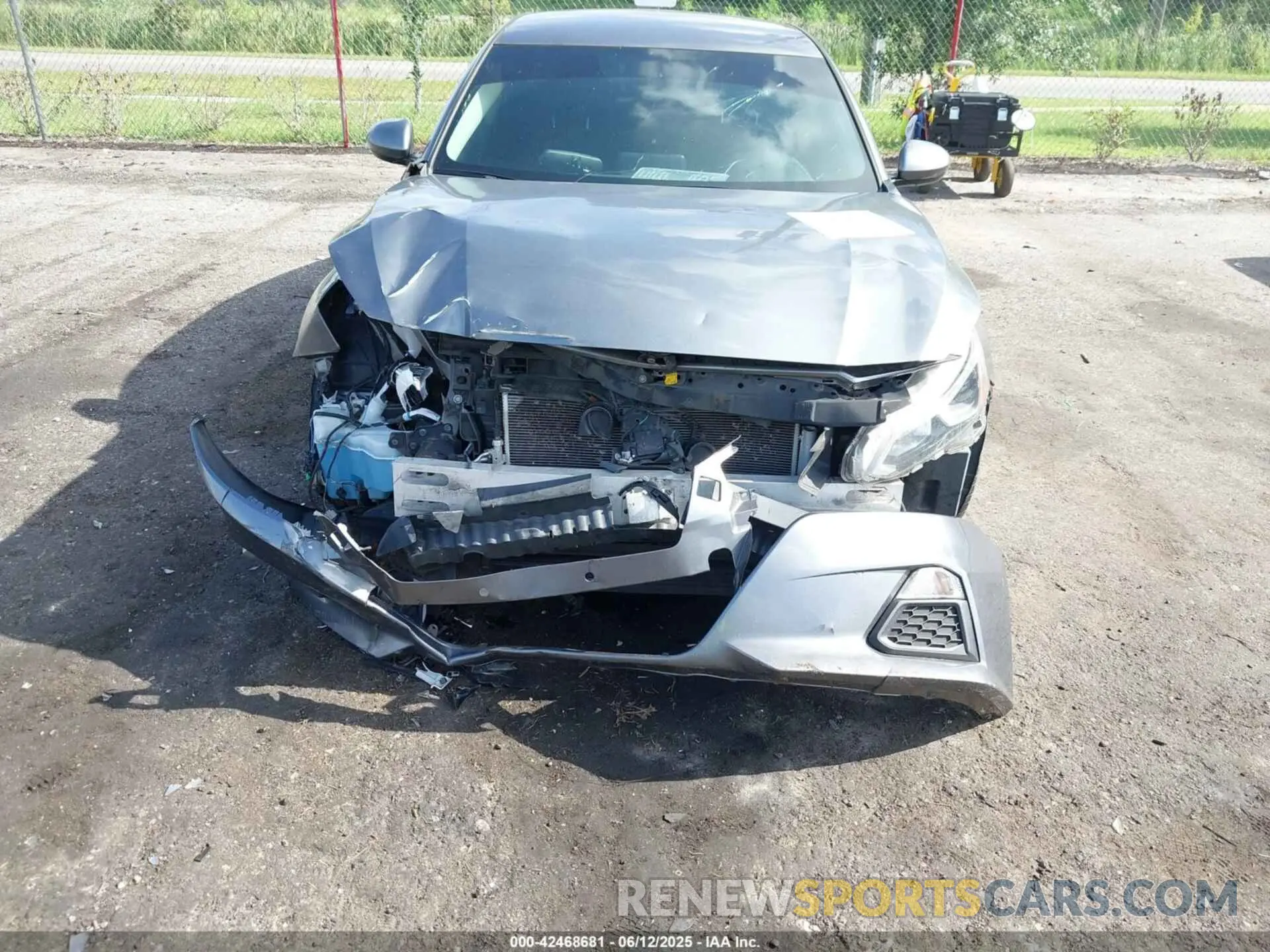 6 Photograph of a damaged car 1N4BL4BV0KC227728 NISSAN ALTIMA 2019