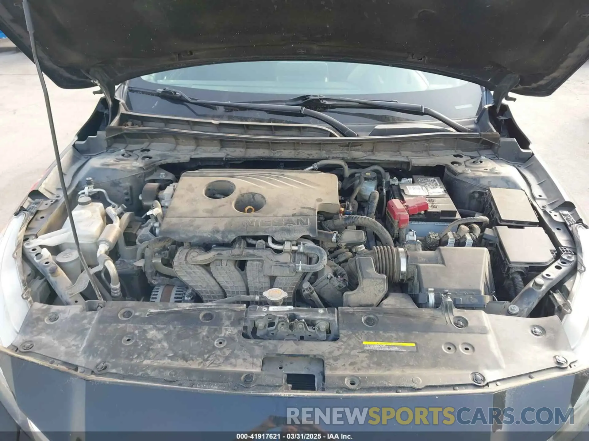 10 Photograph of a damaged car 1N4BL4BV0KC233402 NISSAN ALTIMA 2019