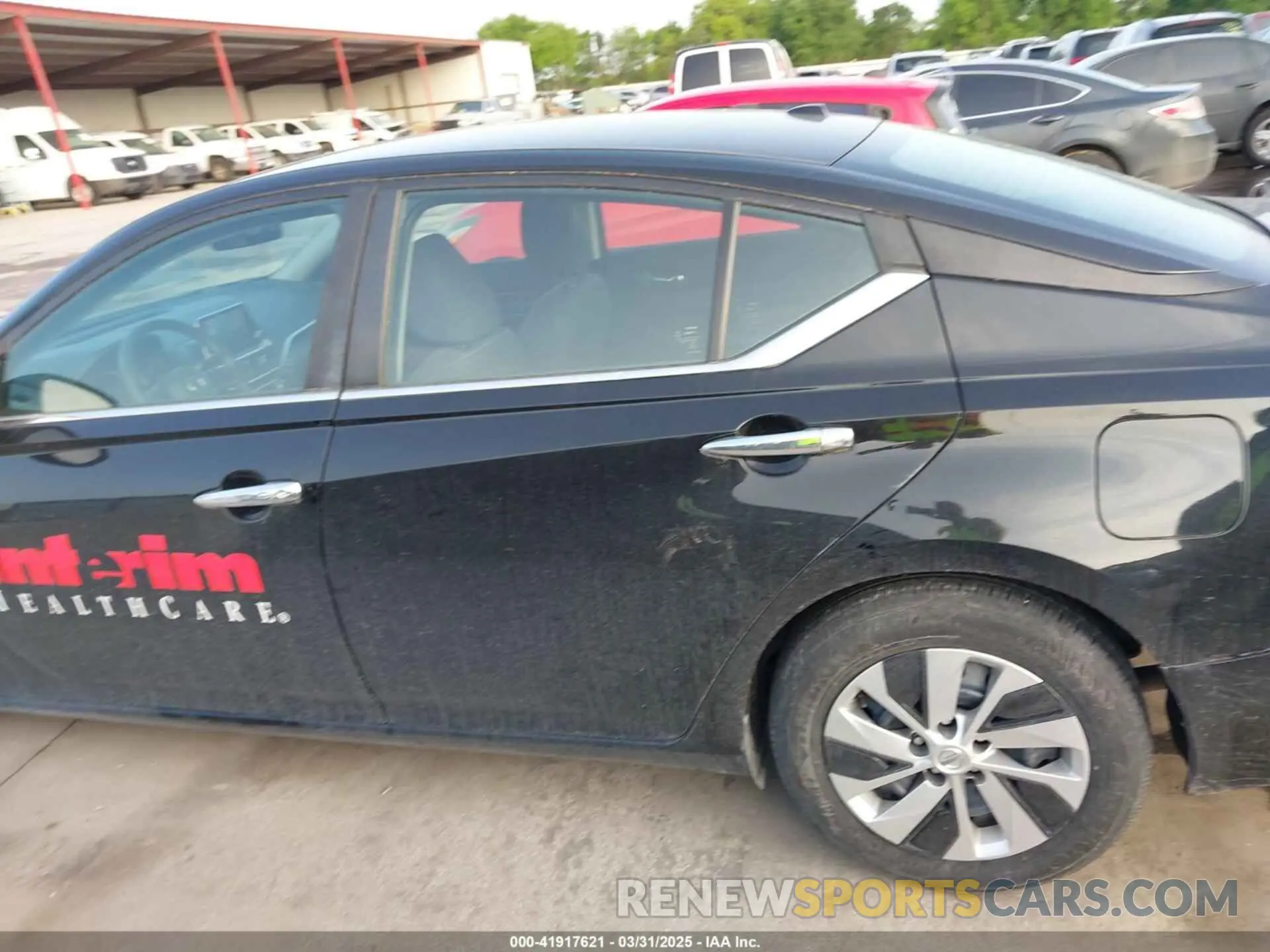 15 Photograph of a damaged car 1N4BL4BV0KC233402 NISSAN ALTIMA 2019