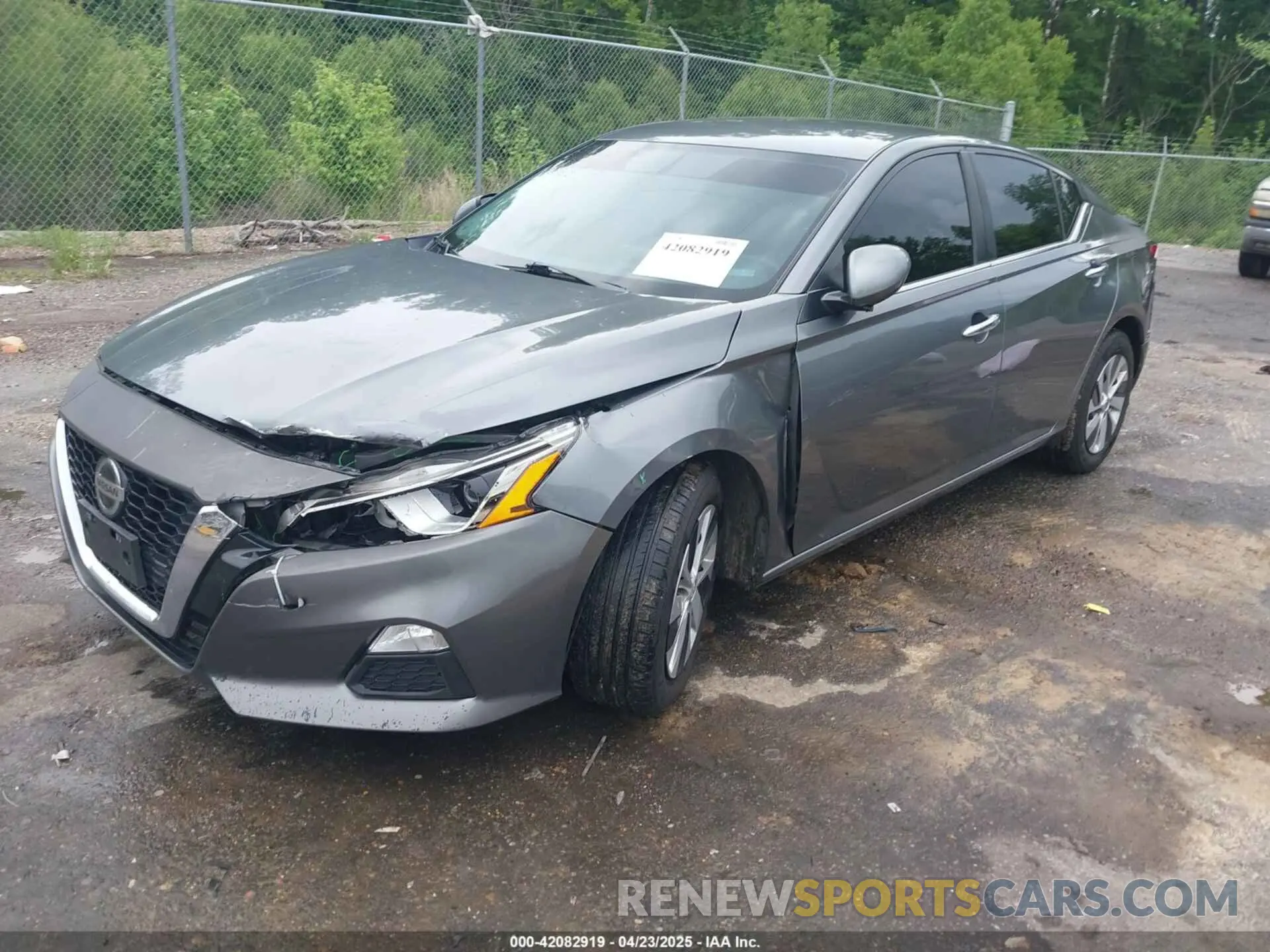 2 Photograph of a damaged car 1N4BL4BV0KC249440 NISSAN ALTIMA 2019