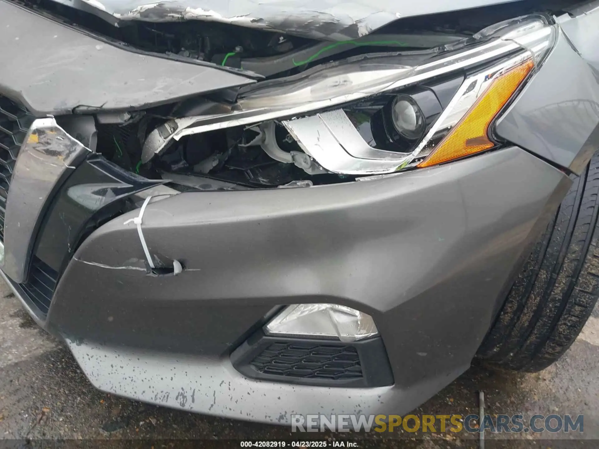 20 Photograph of a damaged car 1N4BL4BV0KC249440 NISSAN ALTIMA 2019