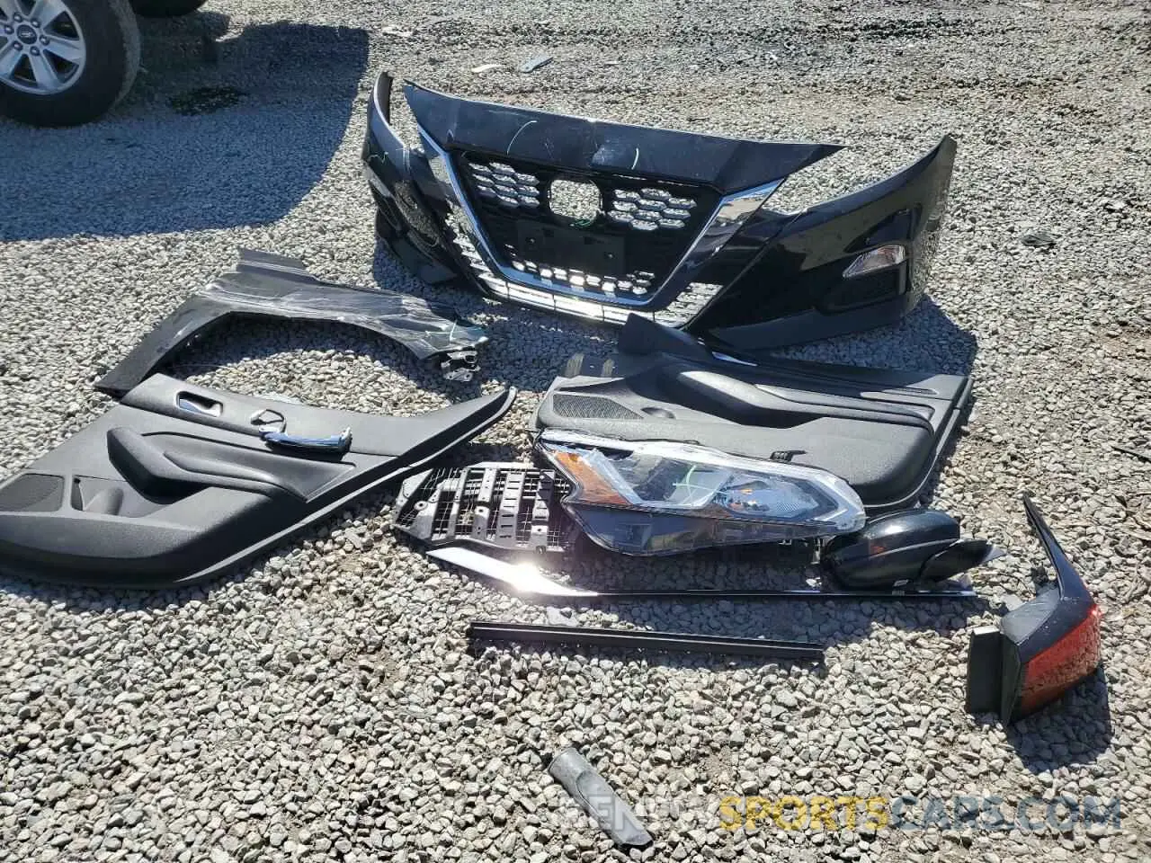 12 Photograph of a damaged car 1N4BL4BV0KC252662 NISSAN ALTIMA 2019