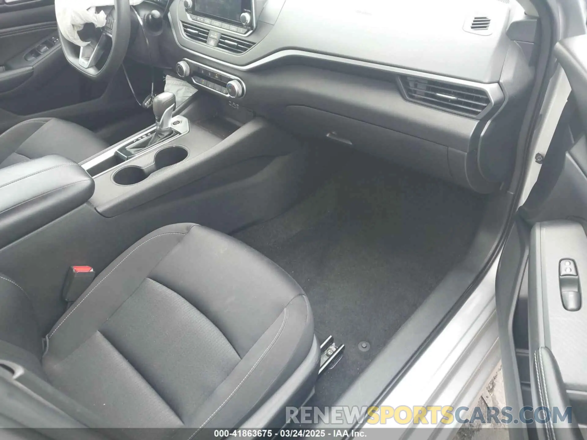5 Photograph of a damaged car 1N4BL4BV0KC254007 NISSAN ALTIMA 2019