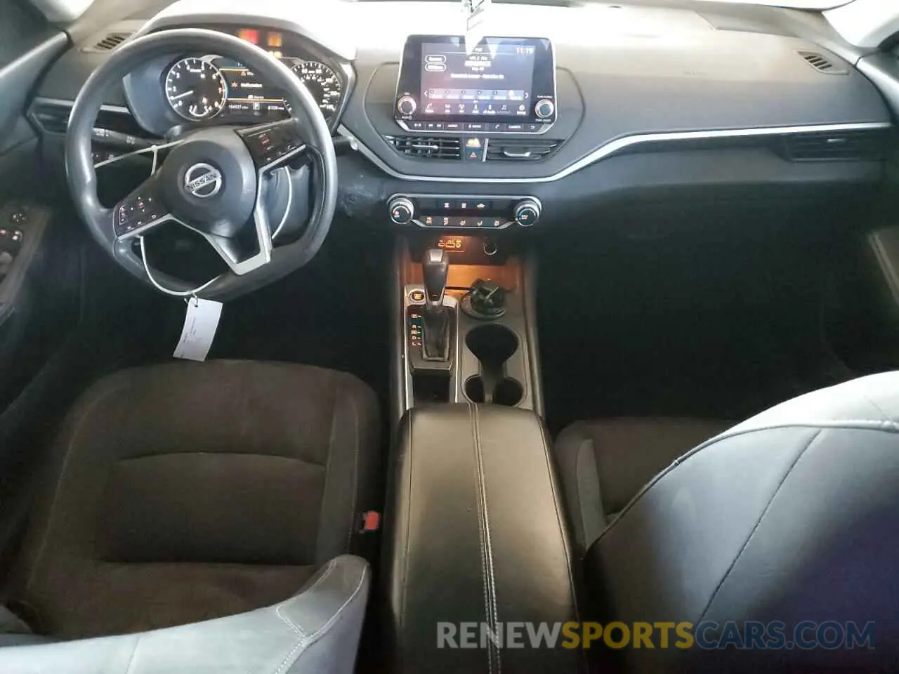 8 Photograph of a damaged car 1N4BL4BV0KC259353 NISSAN ALTIMA 2019