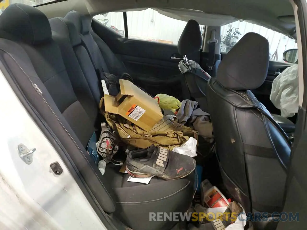 10 Photograph of a damaged car 1N4BL4BV0KN310967 NISSAN ALTIMA 2019