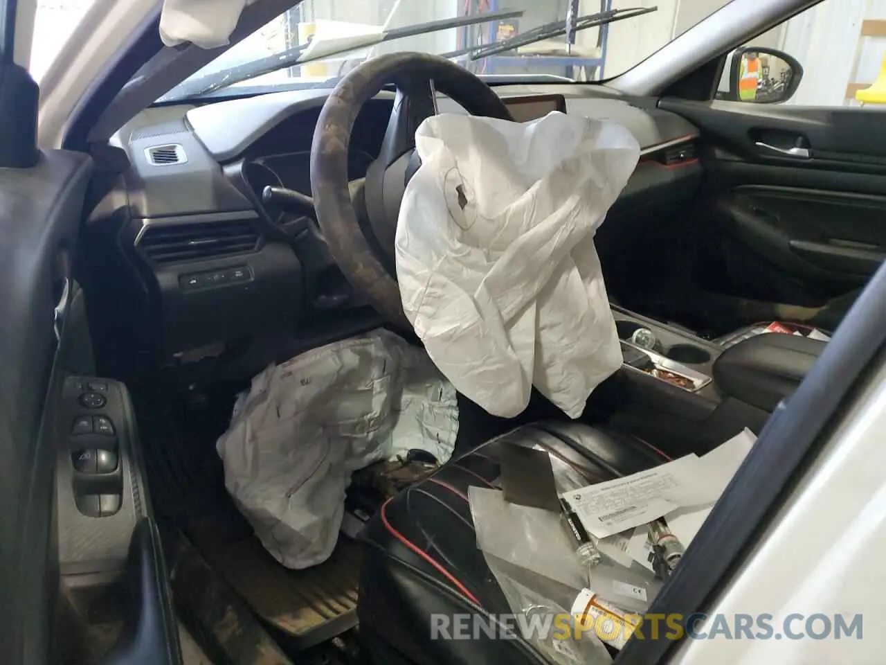 8 Photograph of a damaged car 1N4BL4BV0KN310967 NISSAN ALTIMA 2019