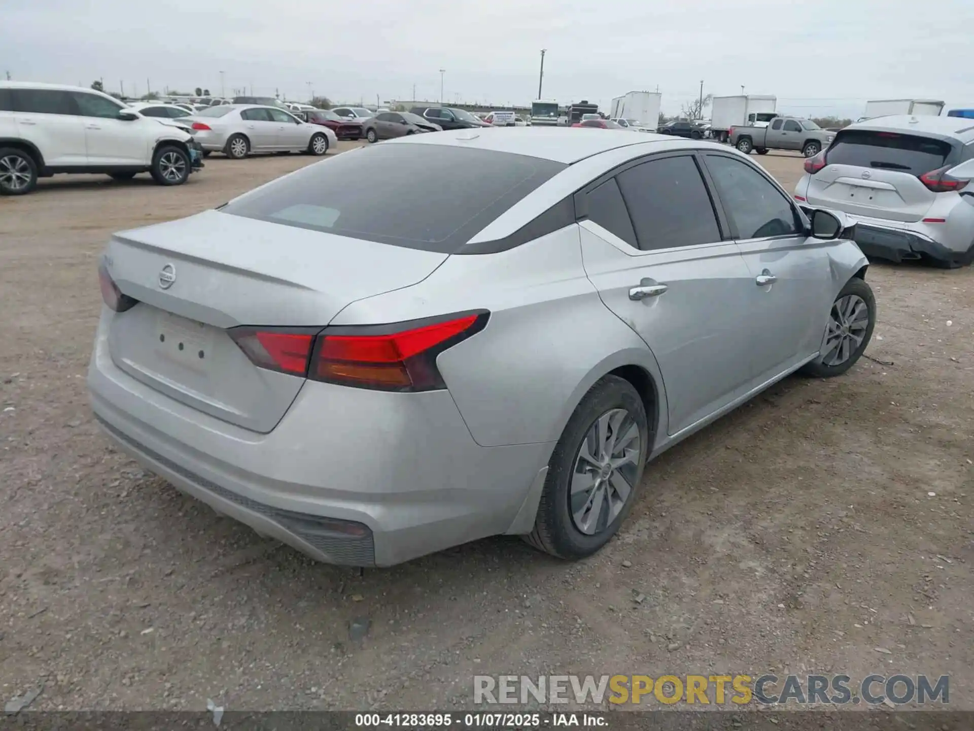 4 Photograph of a damaged car 1N4BL4BV0KN312802 NISSAN ALTIMA 2019