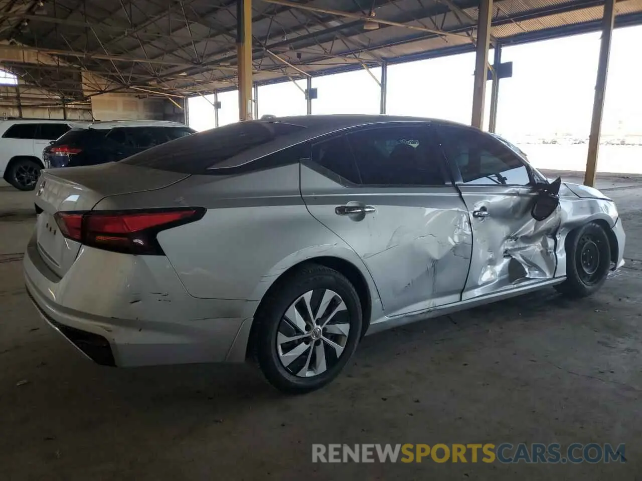 3 Photograph of a damaged car 1N4BL4BV0KN327171 NISSAN ALTIMA 2019