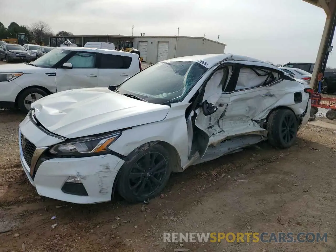 1 Photograph of a damaged car 1N4BL4BV1KC114161 NISSAN ALTIMA 2019