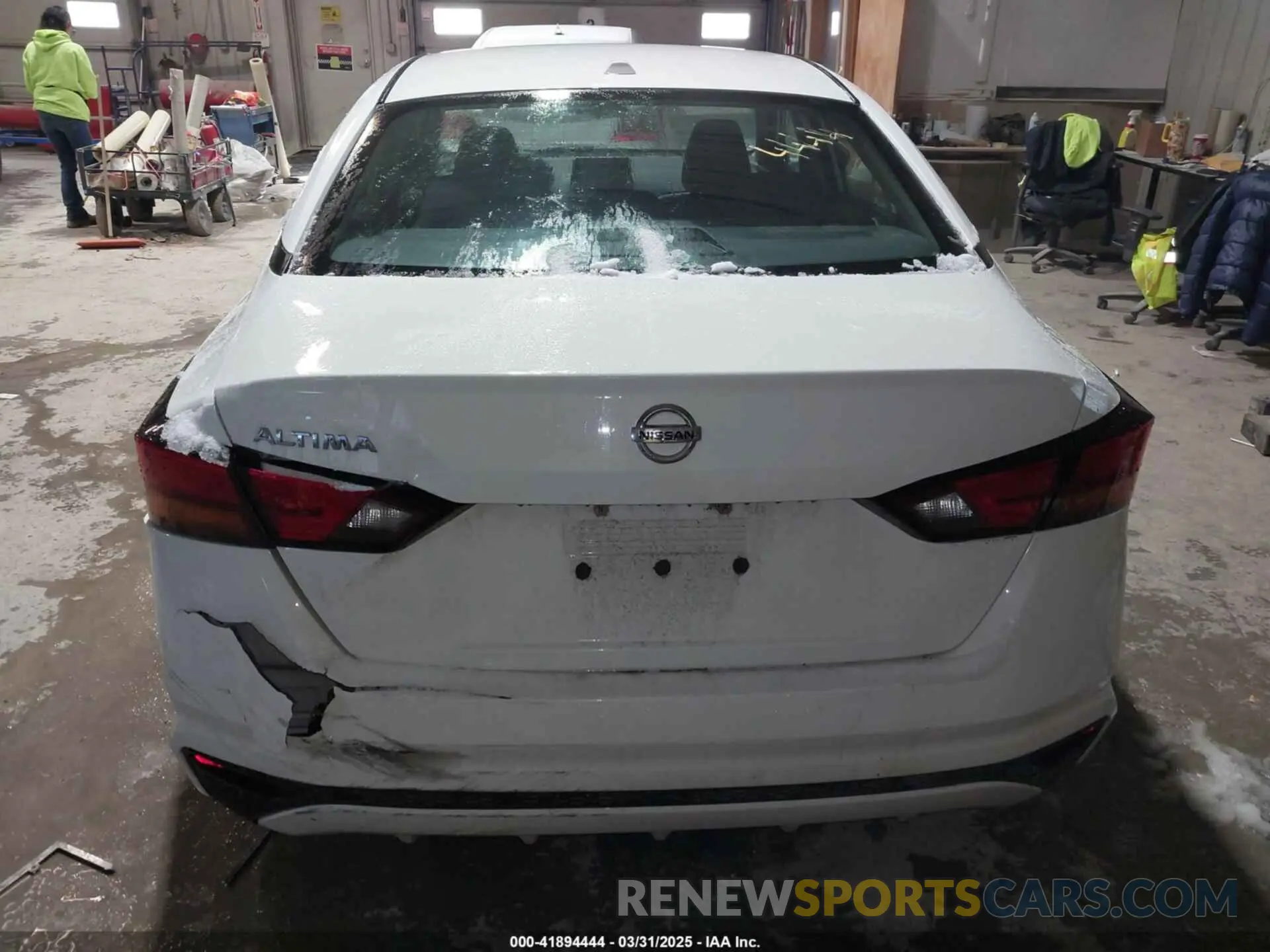 16 Photograph of a damaged car 1N4BL4BV1KC129923 NISSAN ALTIMA 2019