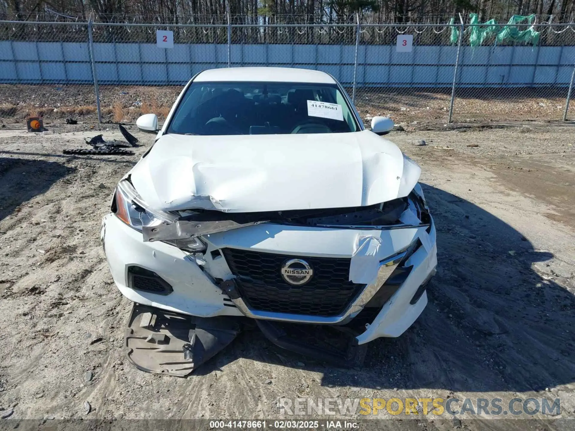 13 Photograph of a damaged car 1N4BL4BV1KC139318 NISSAN ALTIMA 2019