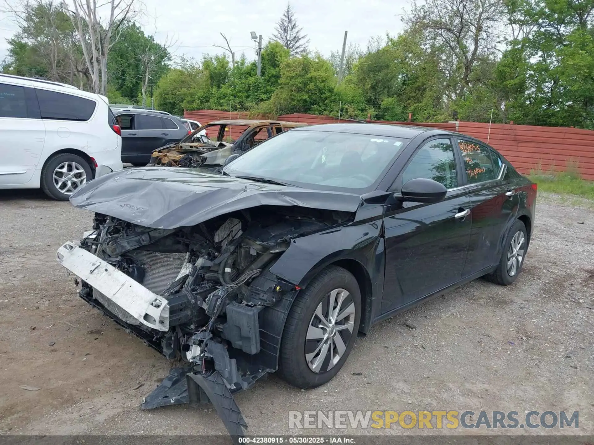 2 Photograph of a damaged car 1N4BL4BV1KC144163 NISSAN ALTIMA 2019