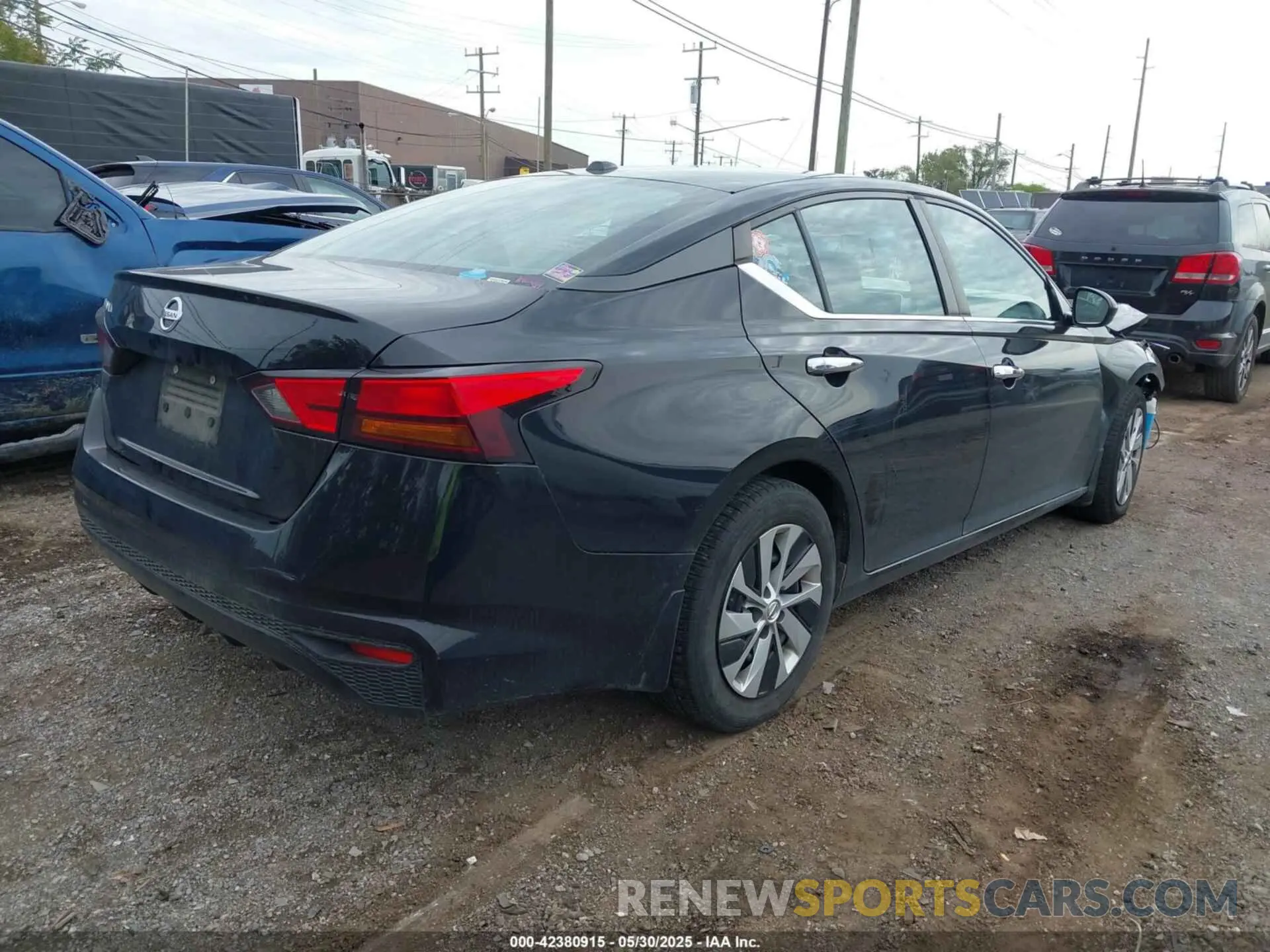 4 Photograph of a damaged car 1N4BL4BV1KC144163 NISSAN ALTIMA 2019