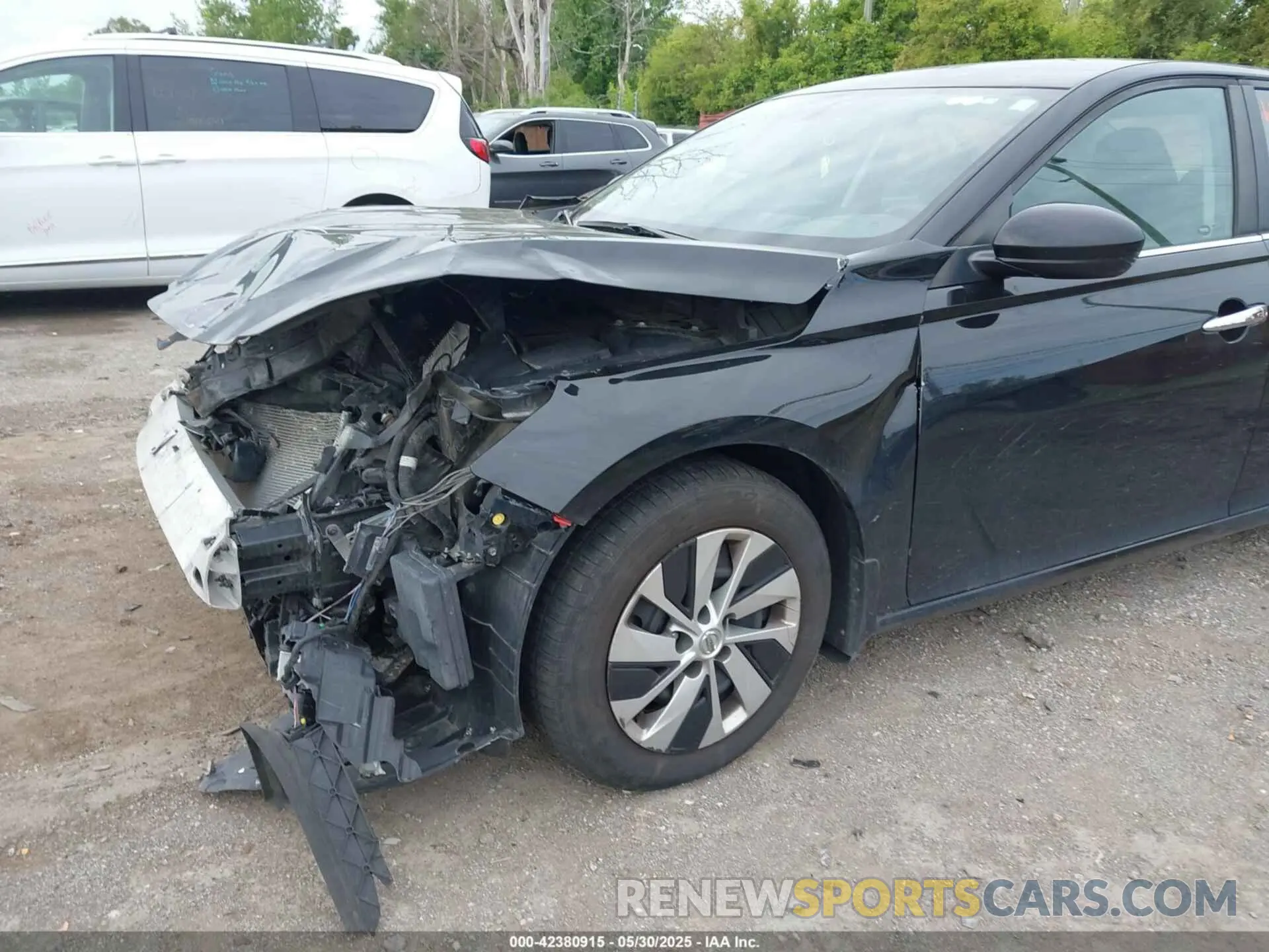 6 Photograph of a damaged car 1N4BL4BV1KC144163 NISSAN ALTIMA 2019