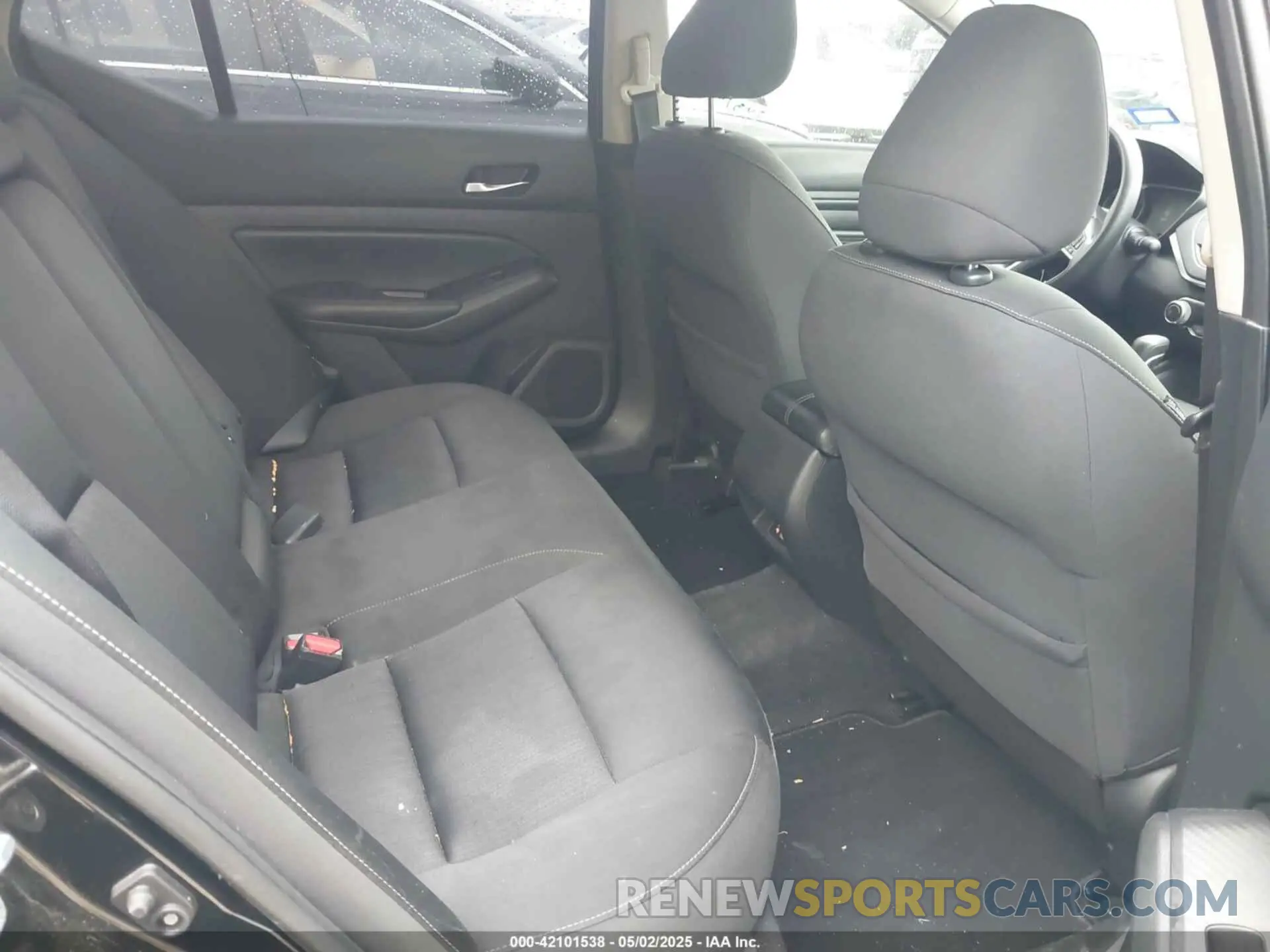8 Photograph of a damaged car 1N4BL4BV1KC144678 NISSAN ALTIMA 2019