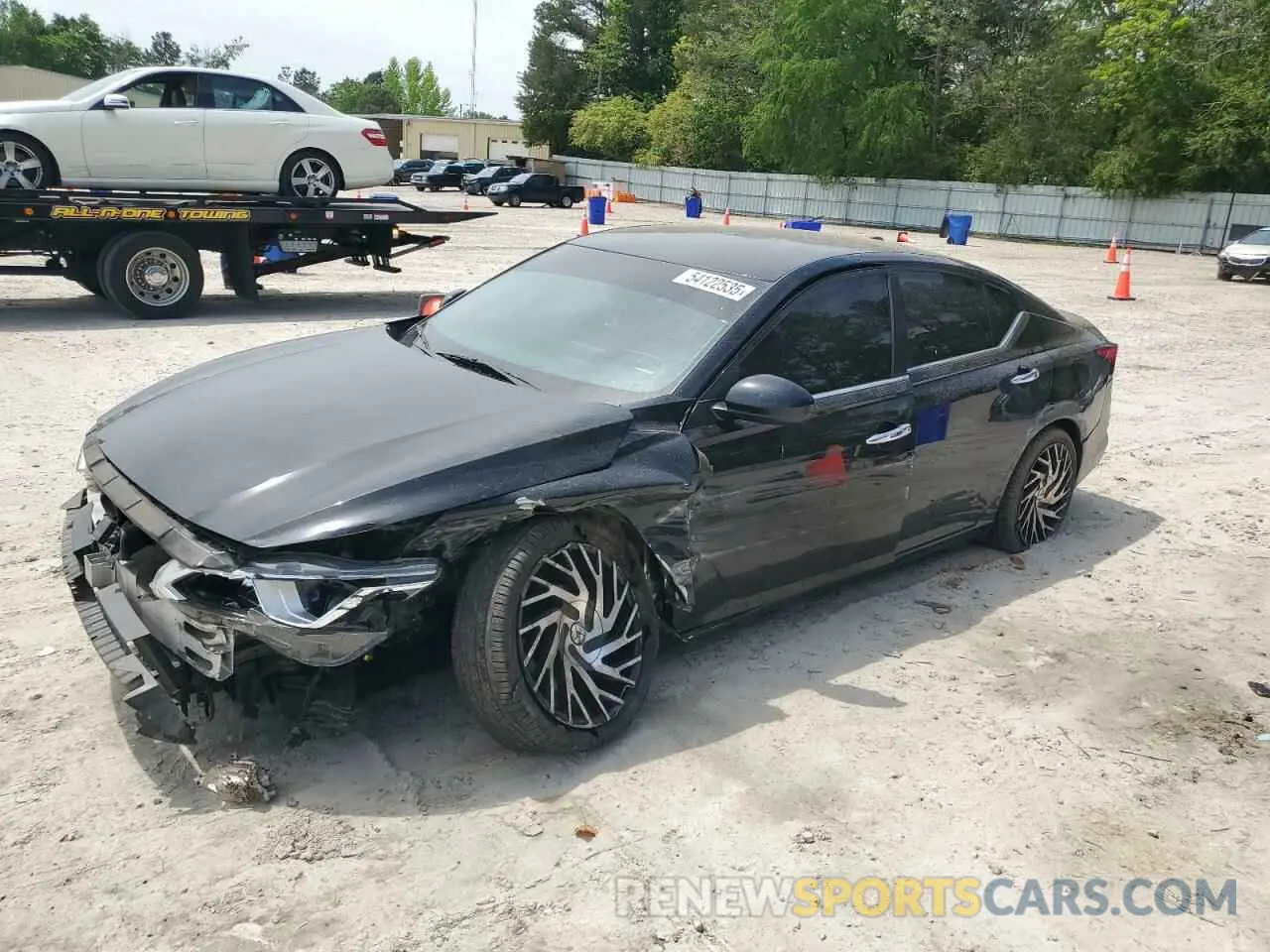 1 Photograph of a damaged car 1N4BL4BV1KC148441 NISSAN ALTIMA 2019