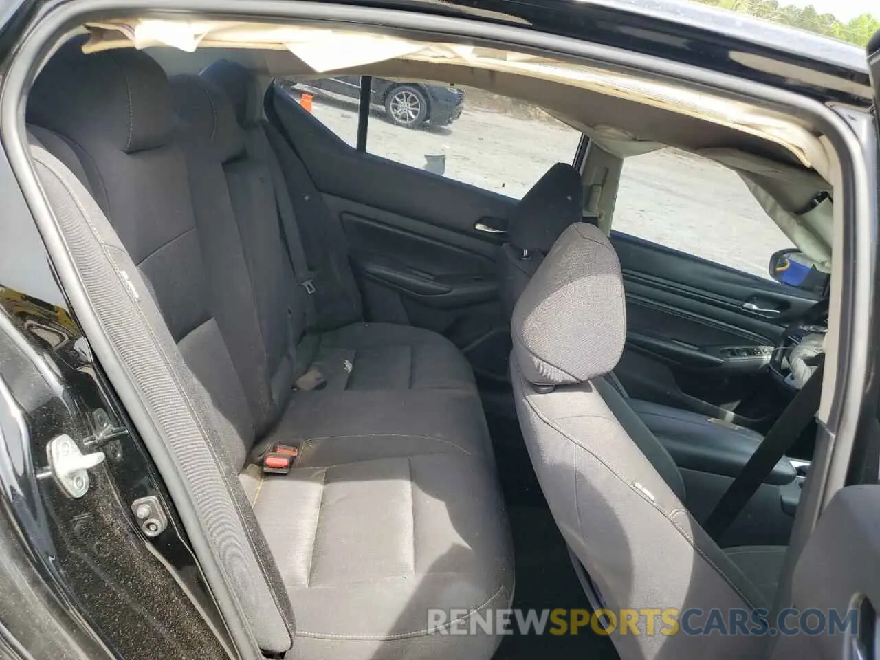 10 Photograph of a damaged car 1N4BL4BV1KC148441 NISSAN ALTIMA 2019