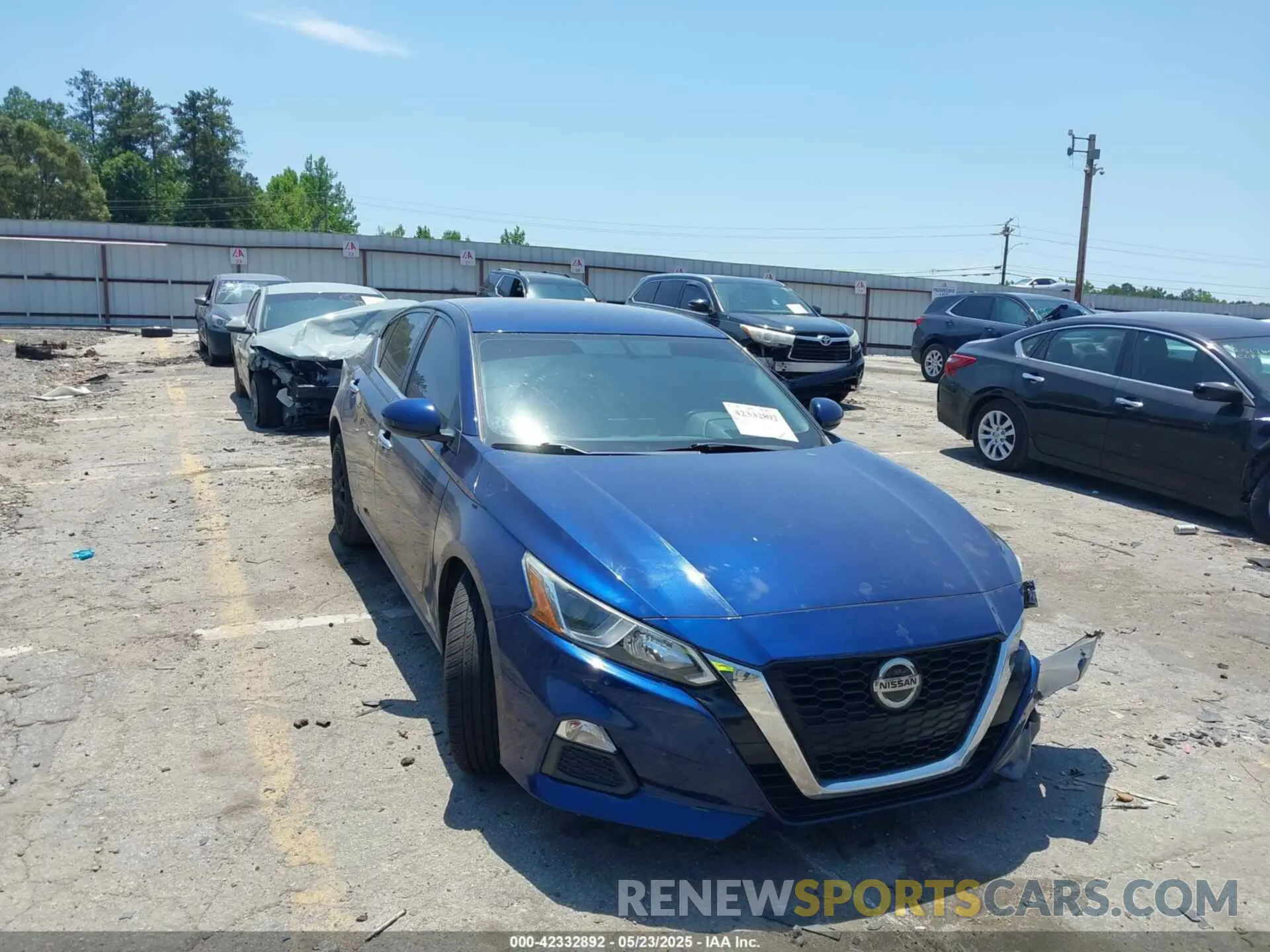 1 Photograph of a damaged car 1N4BL4BV1KC153719 NISSAN ALTIMA 2019