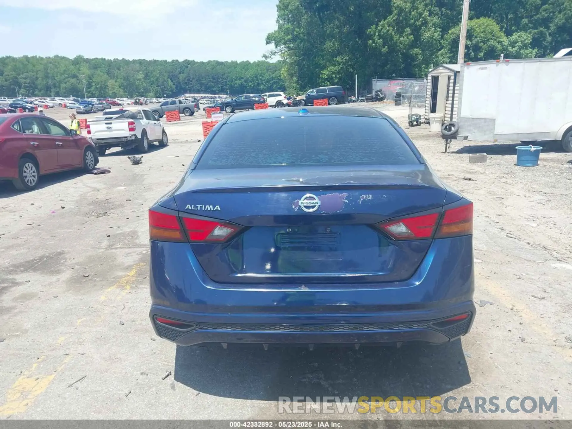 16 Photograph of a damaged car 1N4BL4BV1KC153719 NISSAN ALTIMA 2019