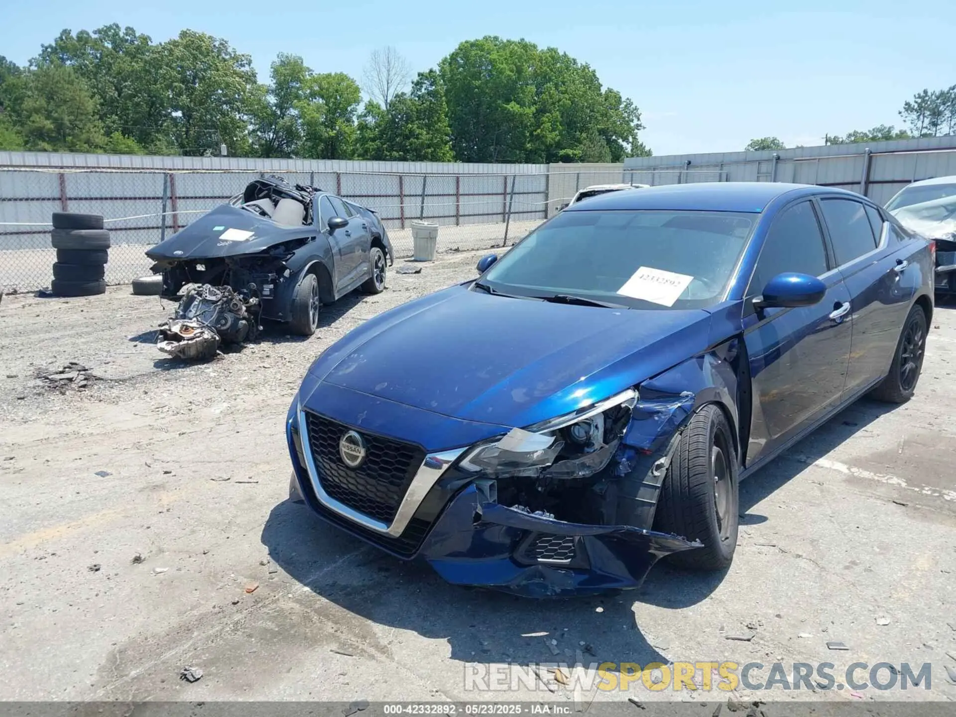 2 Photograph of a damaged car 1N4BL4BV1KC153719 NISSAN ALTIMA 2019