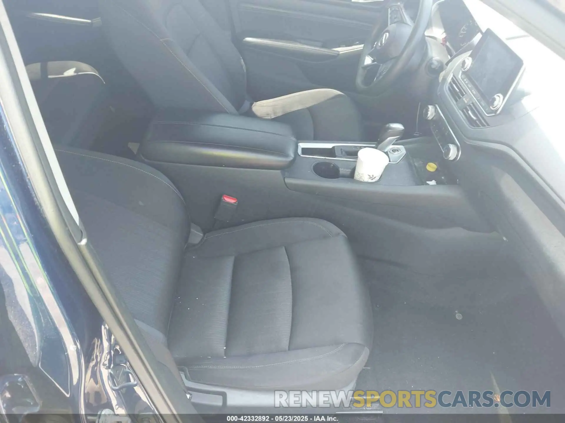 5 Photograph of a damaged car 1N4BL4BV1KC153719 NISSAN ALTIMA 2019