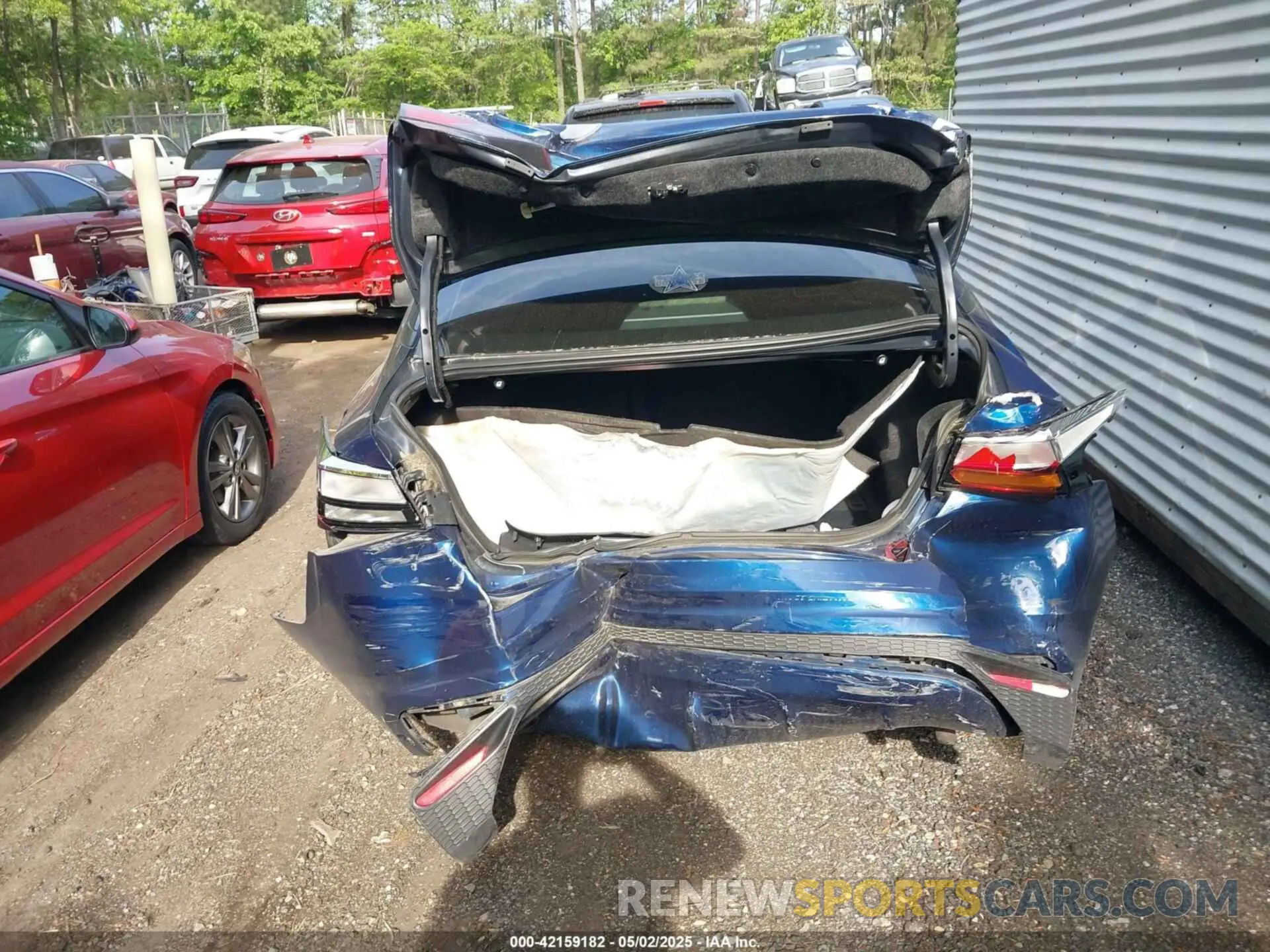16 Photograph of a damaged car 1N4BL4BV1KC153753 NISSAN ALTIMA 2019