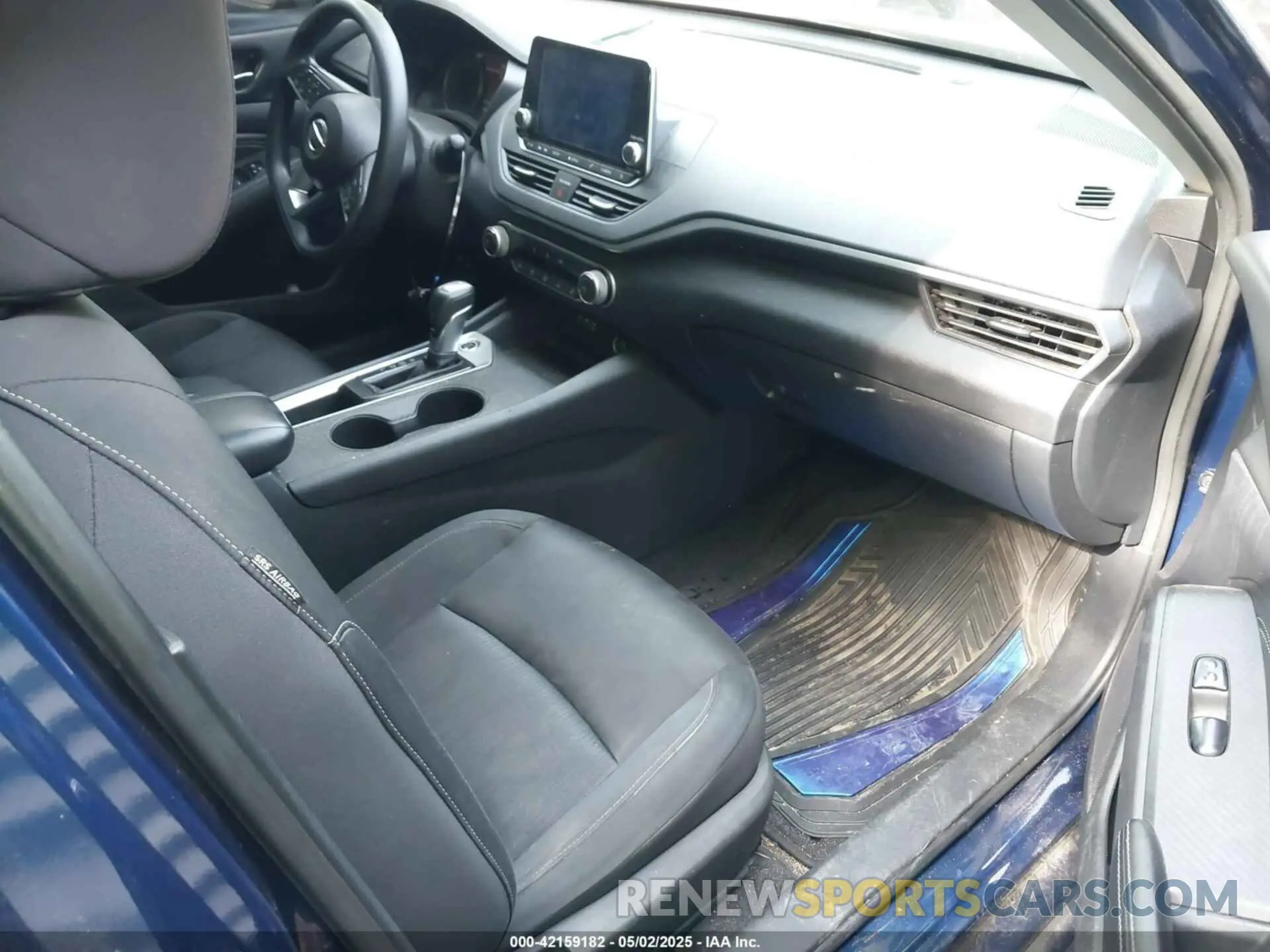 5 Photograph of a damaged car 1N4BL4BV1KC153753 NISSAN ALTIMA 2019