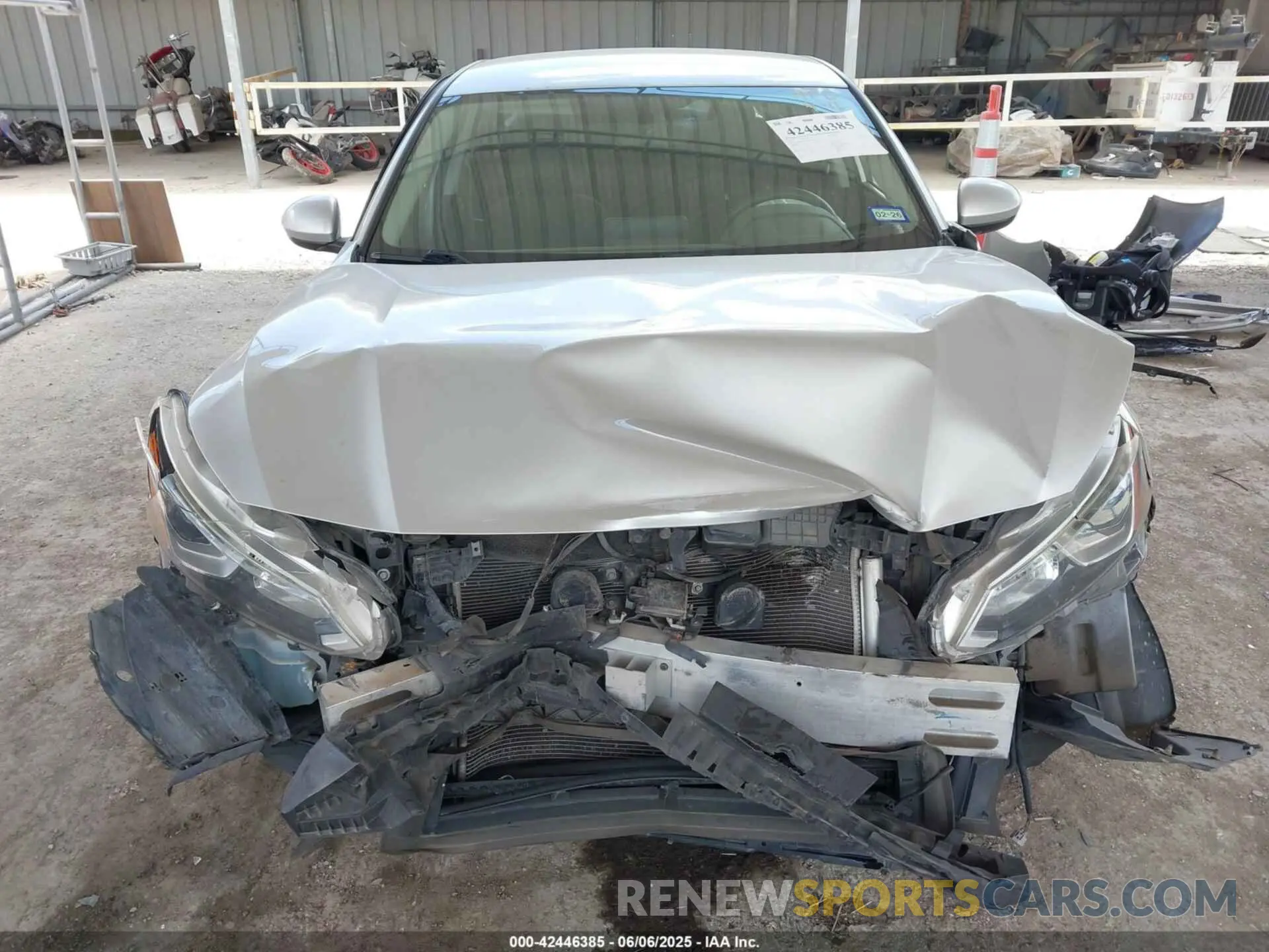 11 Photograph of a damaged car 1N4BL4BV1KC164543 NISSAN ALTIMA 2019