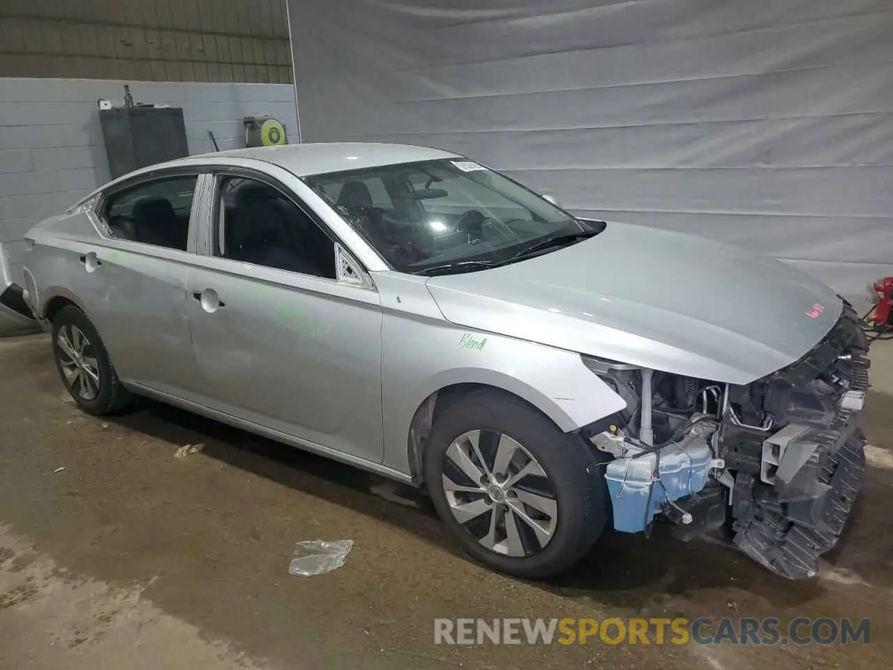 4 Photograph of a damaged car 1N4BL4BV1KC165269 NISSAN ALTIMA 2019
