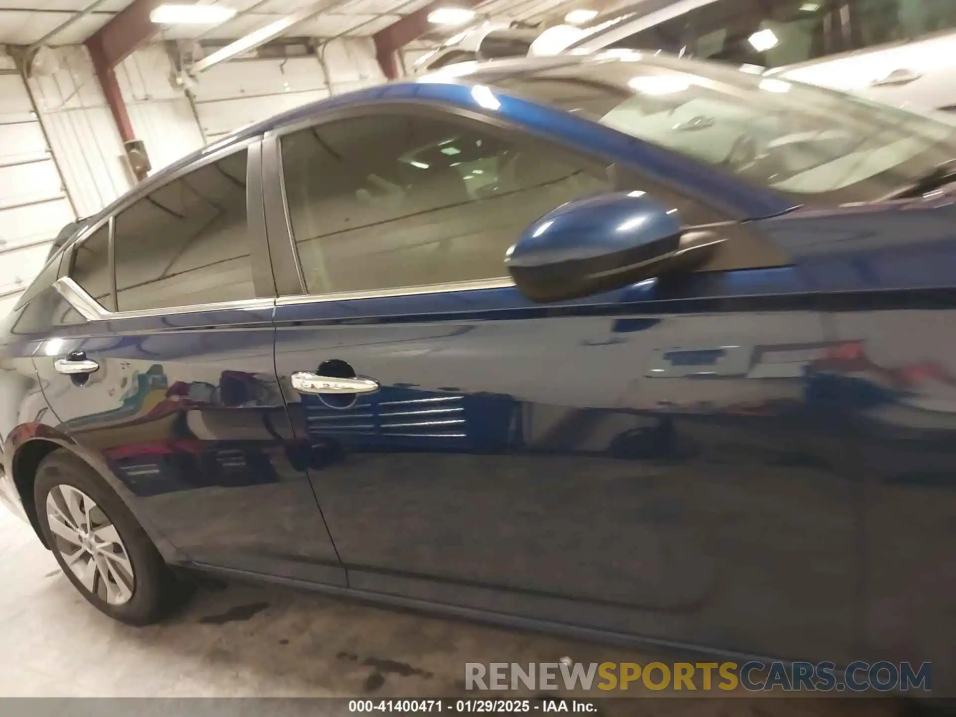 13 Photograph of a damaged car 1N4BL4BV1KC194626 NISSAN ALTIMA 2019