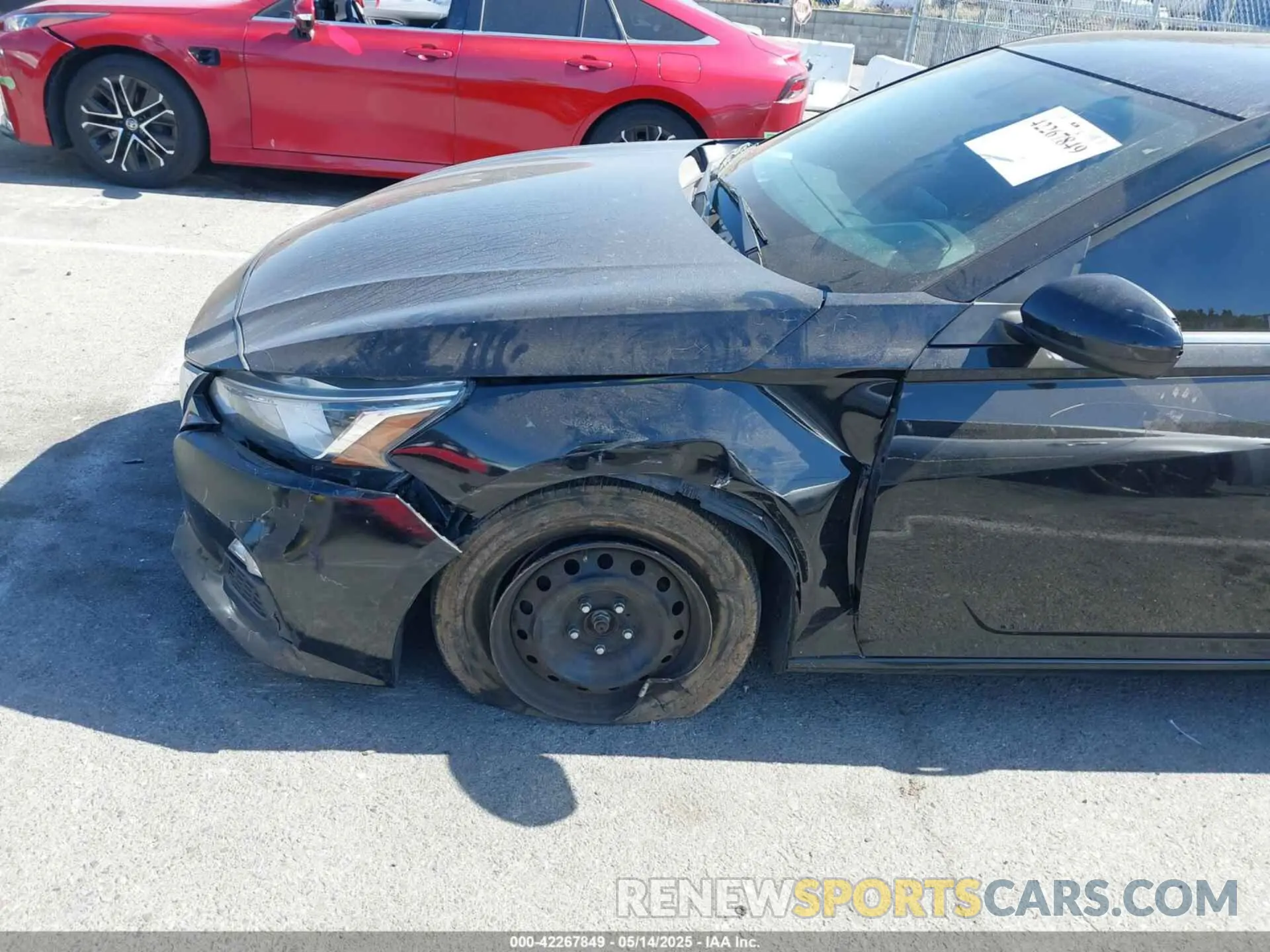6 Photograph of a damaged car 1N4BL4BV1KC197705 NISSAN ALTIMA 2019