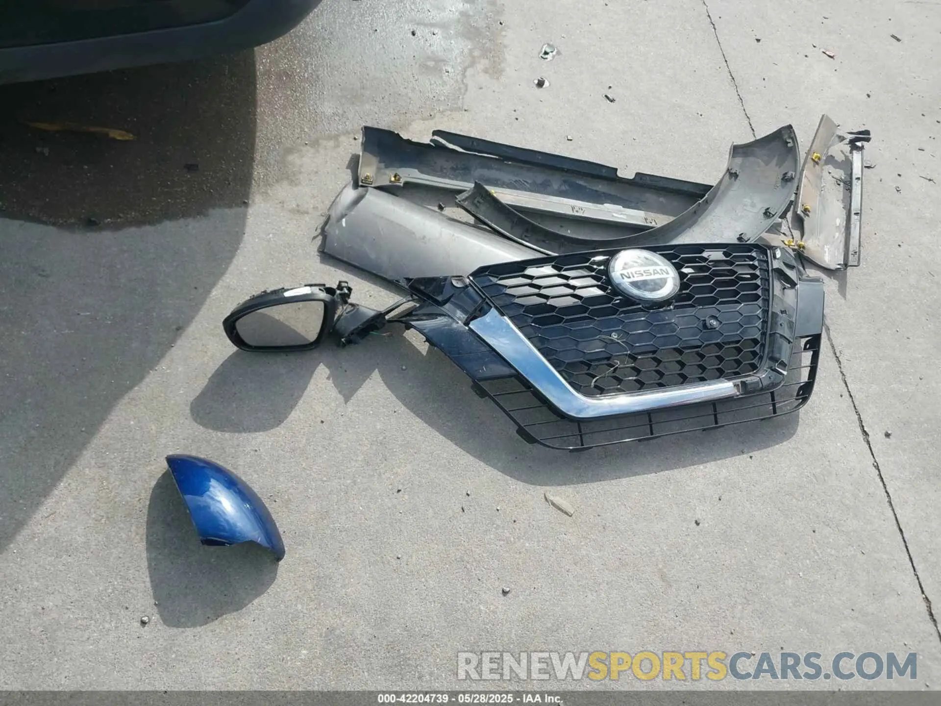 12 Photograph of a damaged car 1N4BL4BV1KC207343 NISSAN ALTIMA 2019