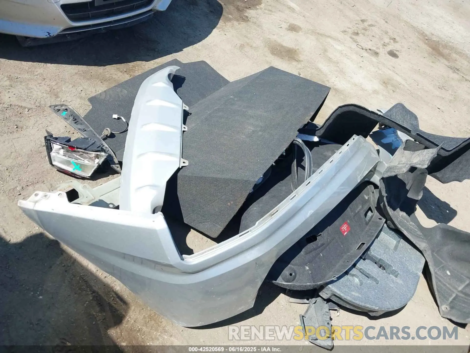 12 Photograph of a damaged car 1N4BL4BV1KC216057 NISSAN ALTIMA 2019