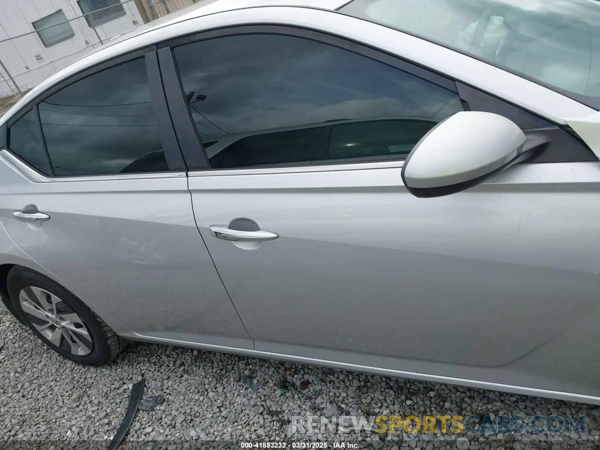 13 Photograph of a damaged car 1N4BL4BV1KC219217 NISSAN ALTIMA 2019