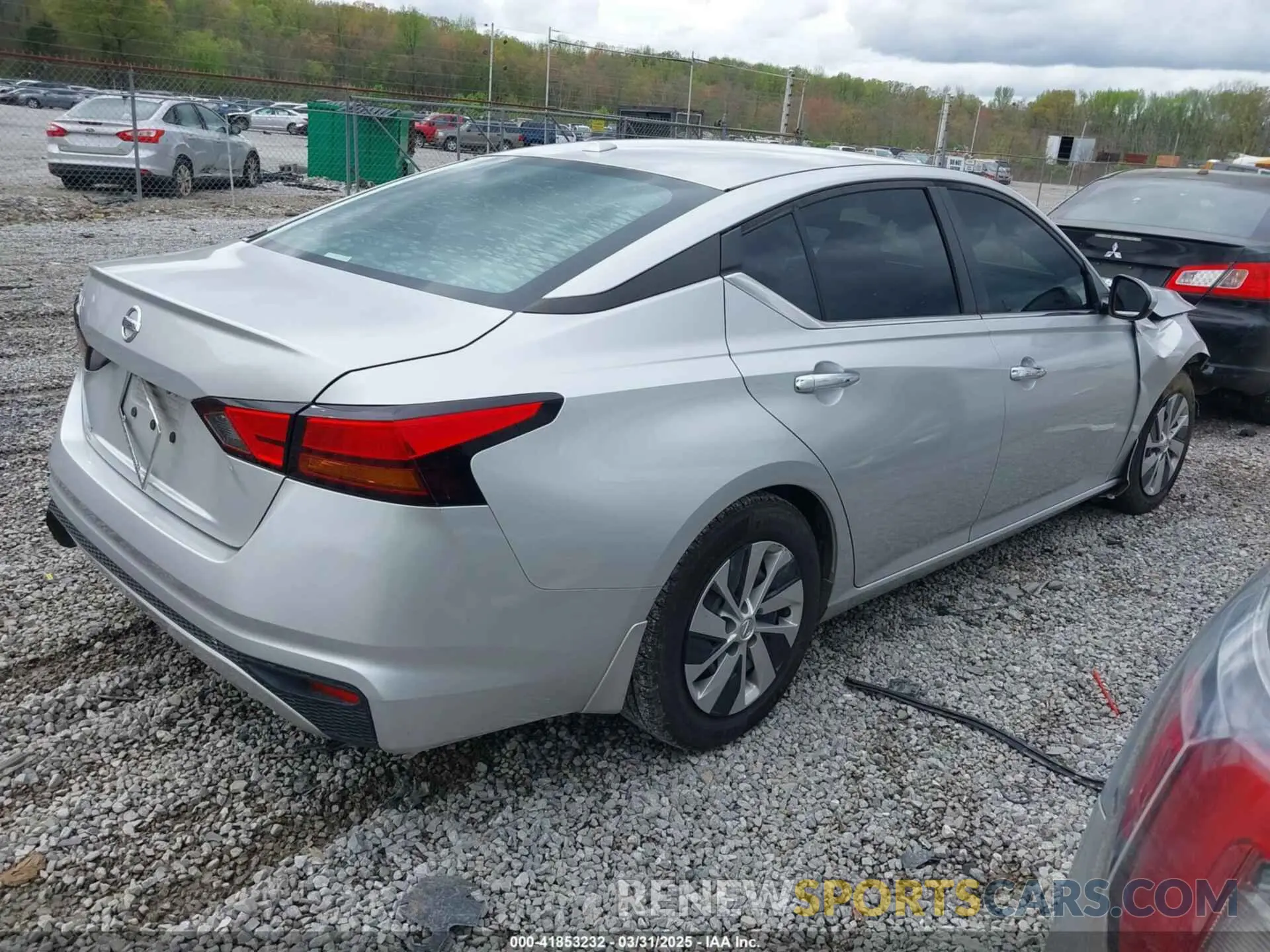 4 Photograph of a damaged car 1N4BL4BV1KC219217 NISSAN ALTIMA 2019