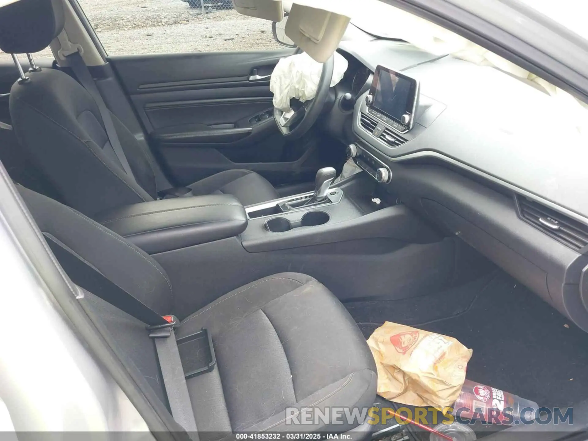 5 Photograph of a damaged car 1N4BL4BV1KC219217 NISSAN ALTIMA 2019