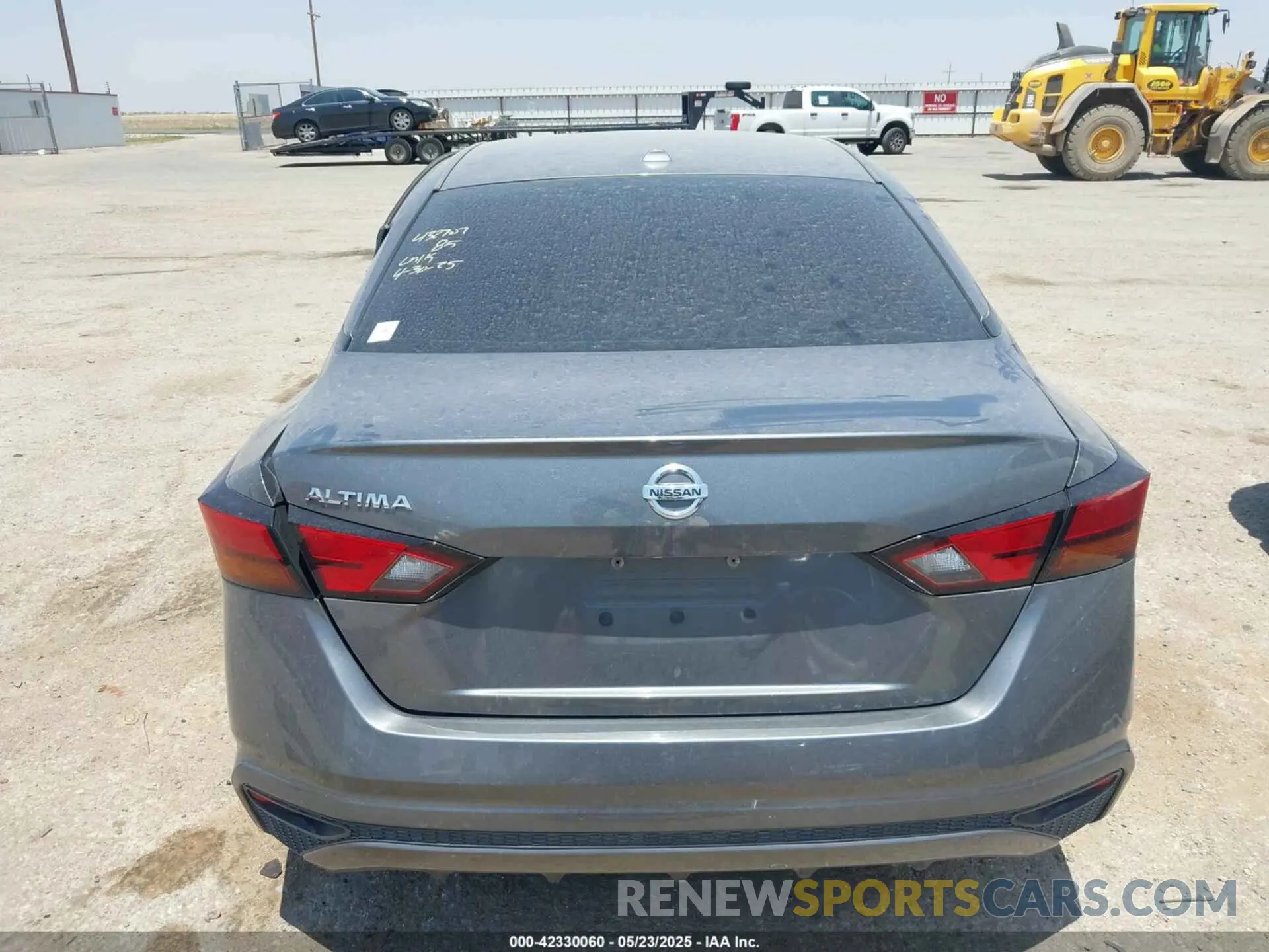 16 Photograph of a damaged car 1N4BL4BV1KC234574 NISSAN ALTIMA 2019