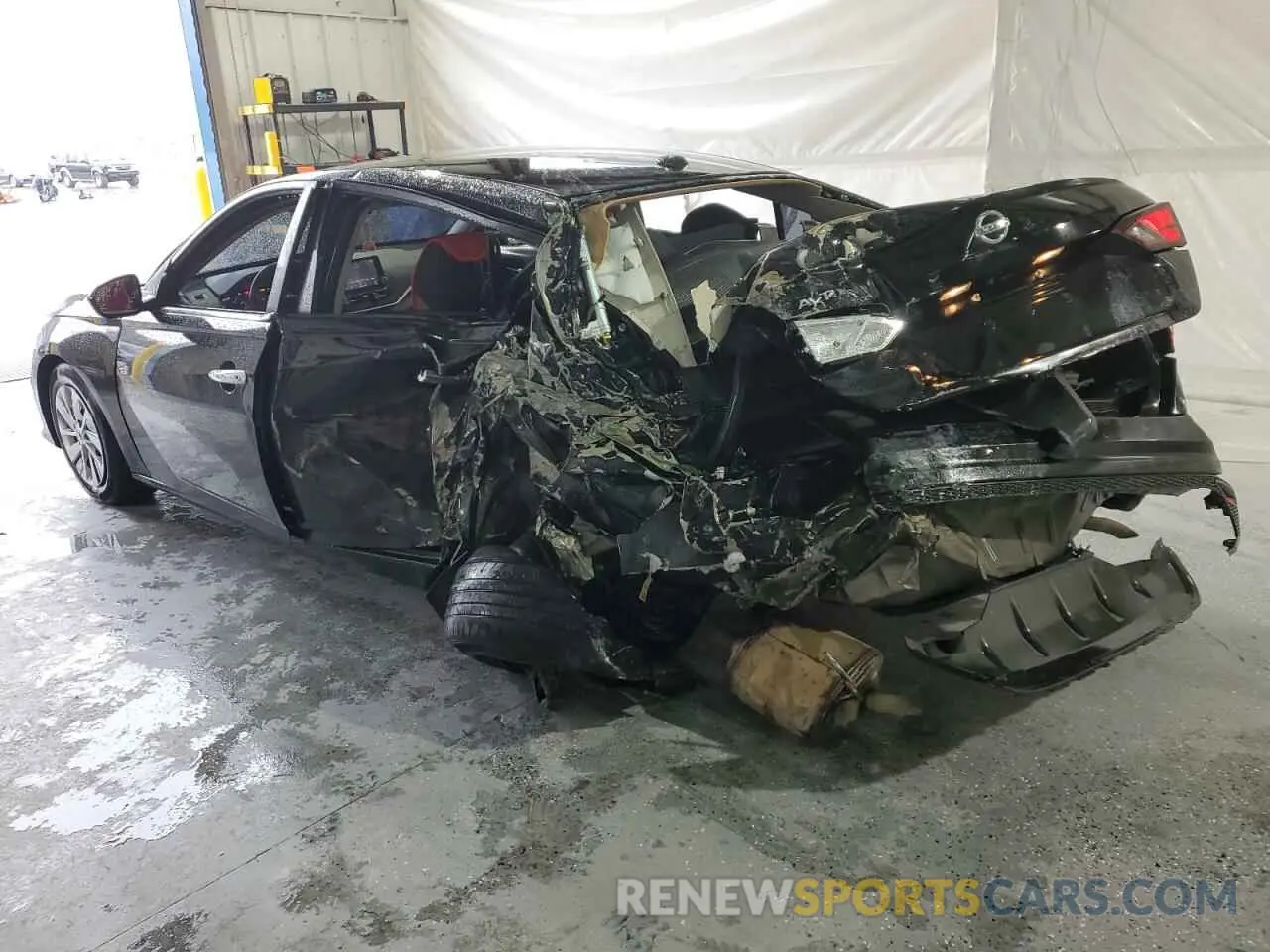2 Photograph of a damaged car 1N4BL4BV1KC247051 NISSAN ALTIMA 2019