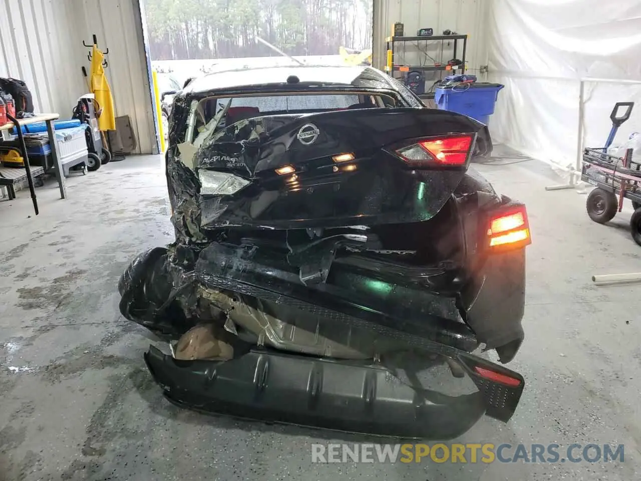 6 Photograph of a damaged car 1N4BL4BV1KC247051 NISSAN ALTIMA 2019