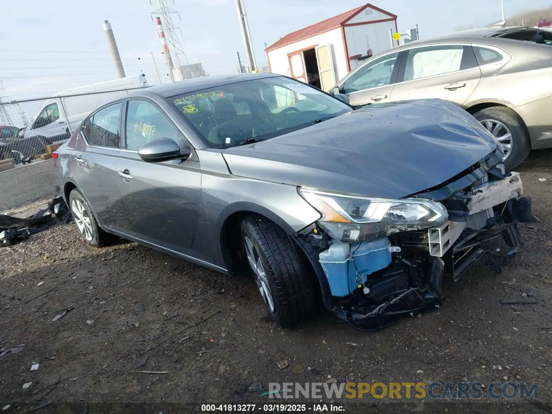 1 Photograph of a damaged car 1N4BL4BV1KC248717 NISSAN ALTIMA 2019