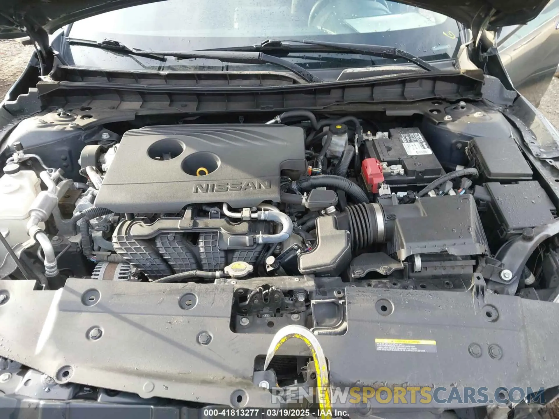 10 Photograph of a damaged car 1N4BL4BV1KC248717 NISSAN ALTIMA 2019