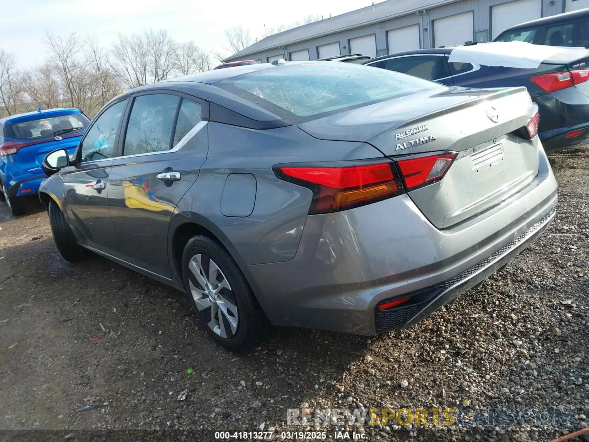 3 Photograph of a damaged car 1N4BL4BV1KC248717 NISSAN ALTIMA 2019