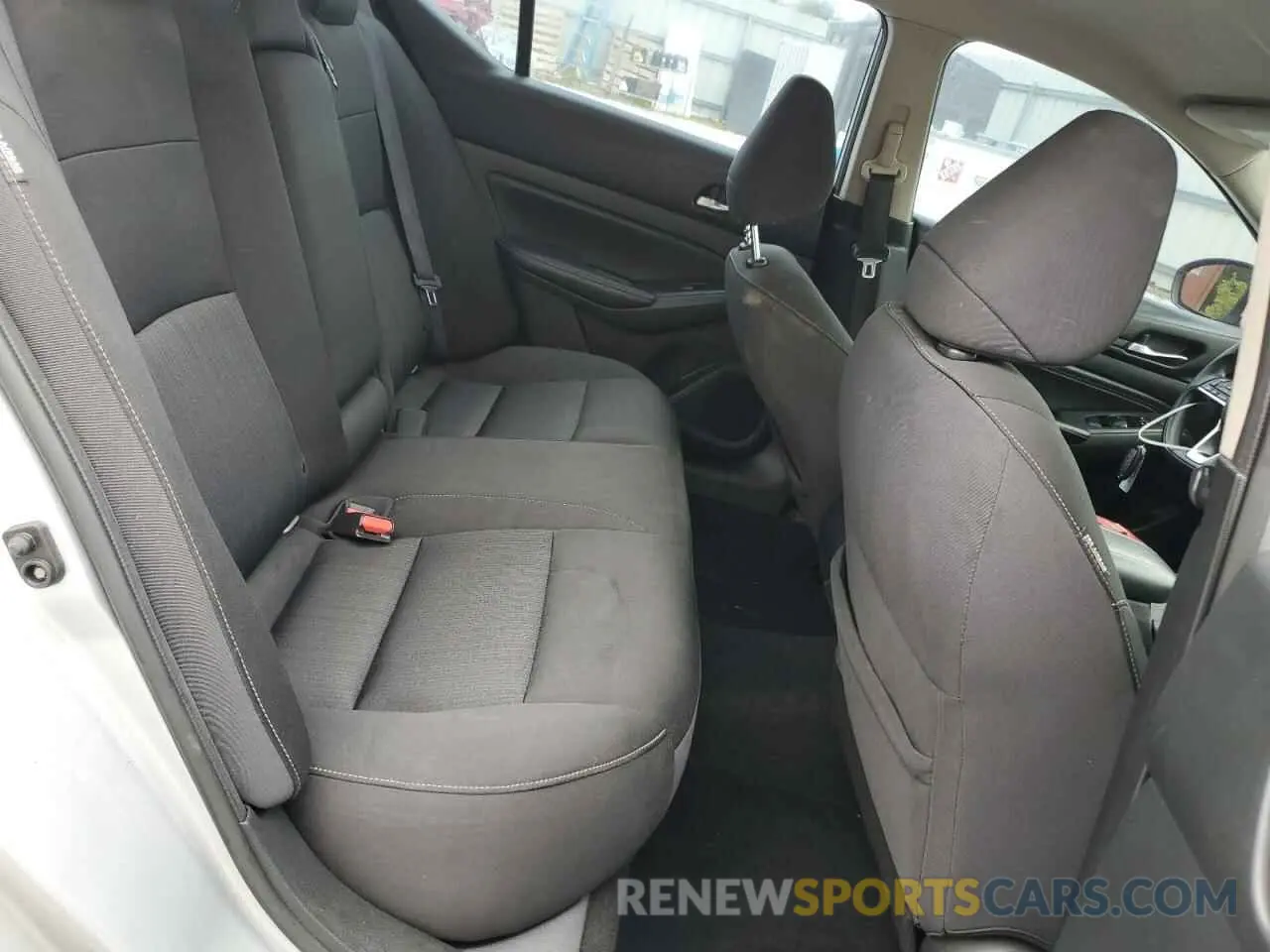 10 Photograph of a damaged car 1N4BL4BV1KN313425 NISSAN ALTIMA 2019