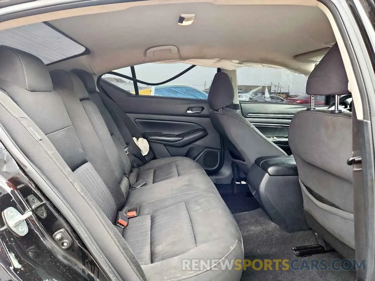 10 Photograph of a damaged car 1N4BL4BV2KC103671 NISSAN ALTIMA 2019