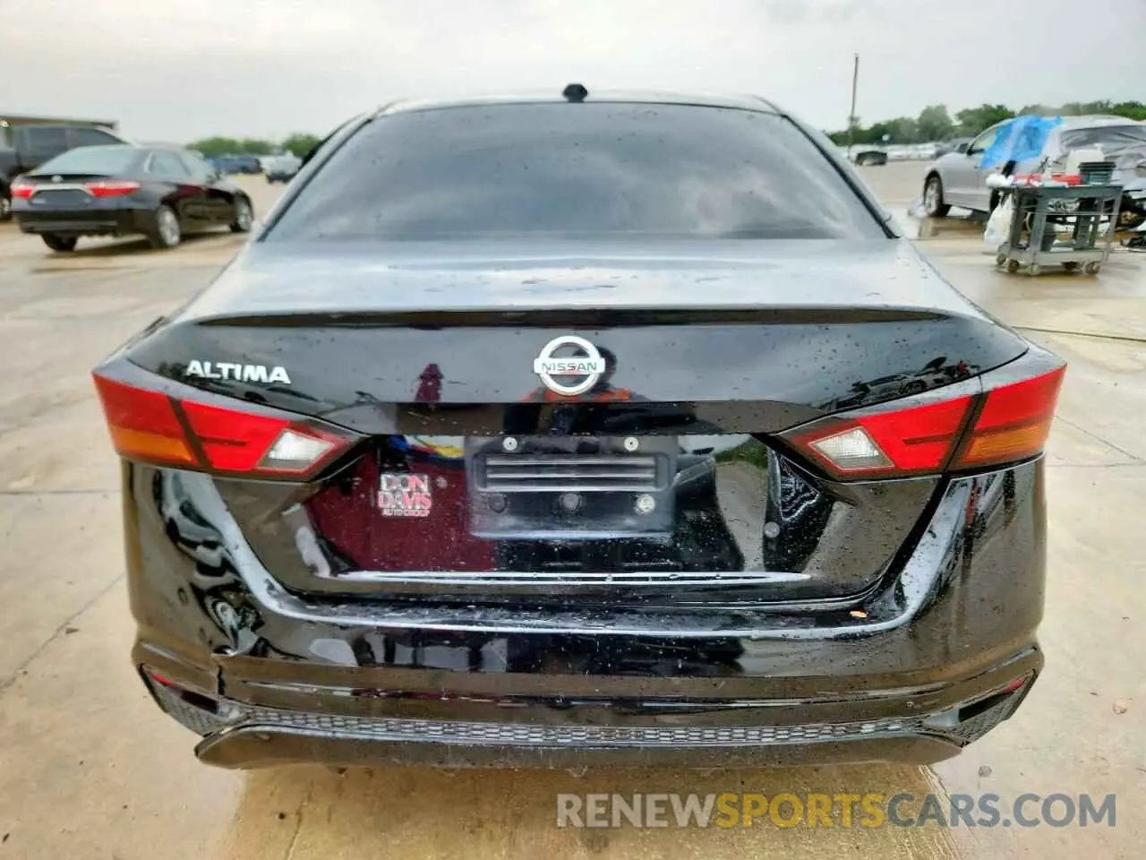6 Photograph of a damaged car 1N4BL4BV2KC103671 NISSAN ALTIMA 2019