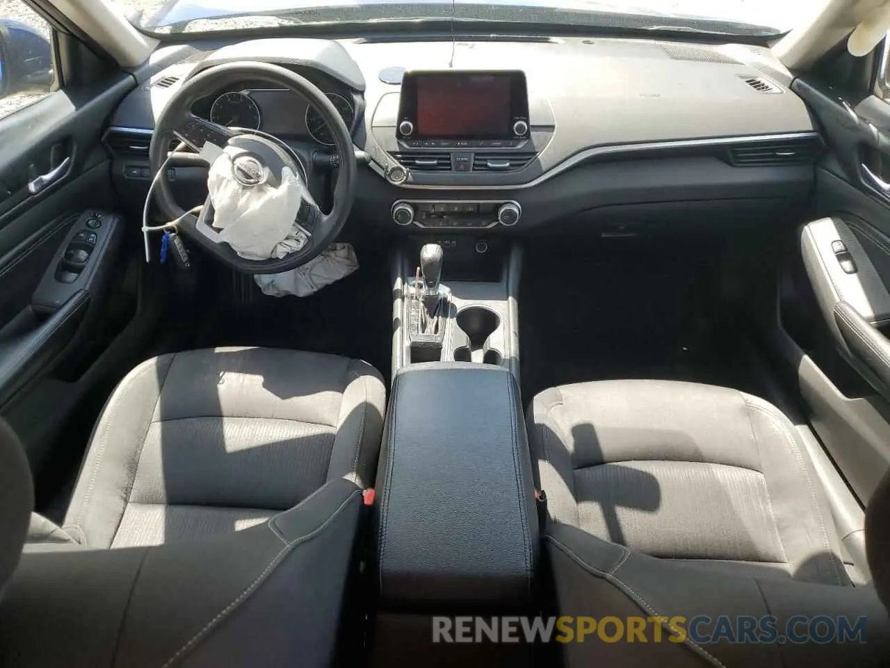 8 Photograph of a damaged car 1N4BL4BV2KC130563 NISSAN ALTIMA 2019